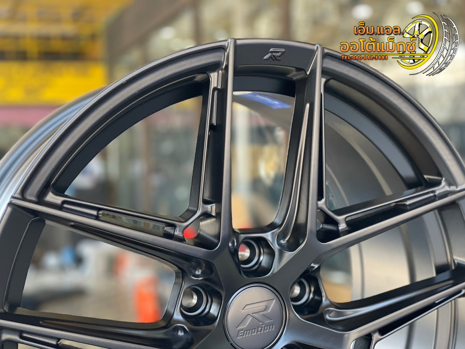 ล้อแม็กซ์ใหม่ ขอบ18 #EmotionR Model #VS2 18x8.5 ET35 5x114.3 สีดำเงา