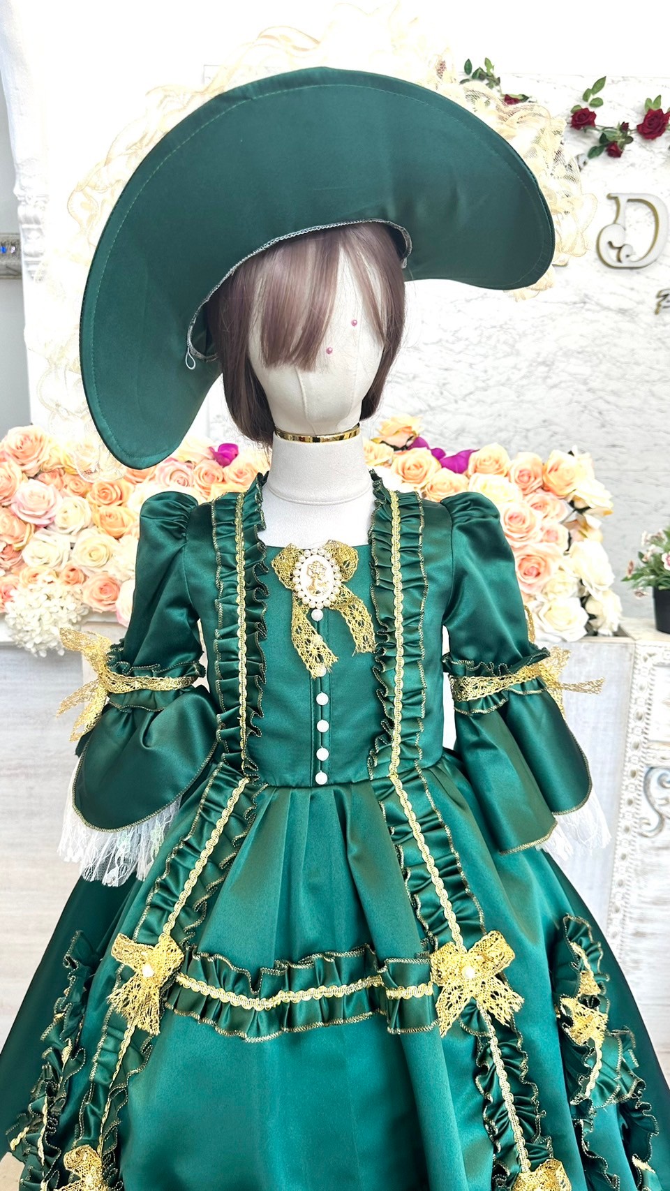 ชุดเดินแบบเด็ก(ร้านอยู่รัชดา ลองได้ถ่ายรูปจากชุดจริง)W18892 สีเขียว ยุควิคตอเรีย กระโปรงยาว