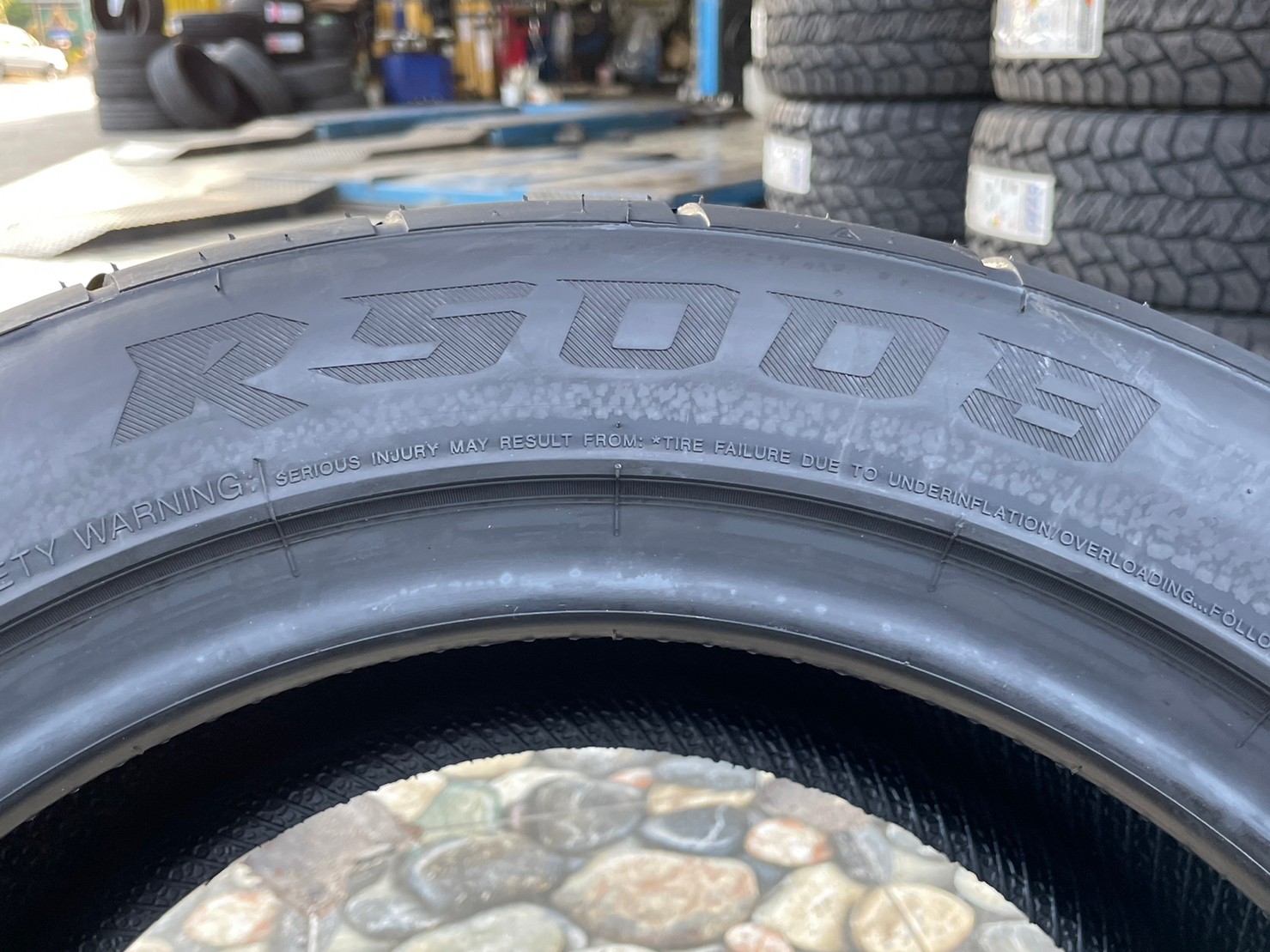 ยางสปอร์ตลายซิ่ง คุณภาพดี Lansail RS009 195/55R15
