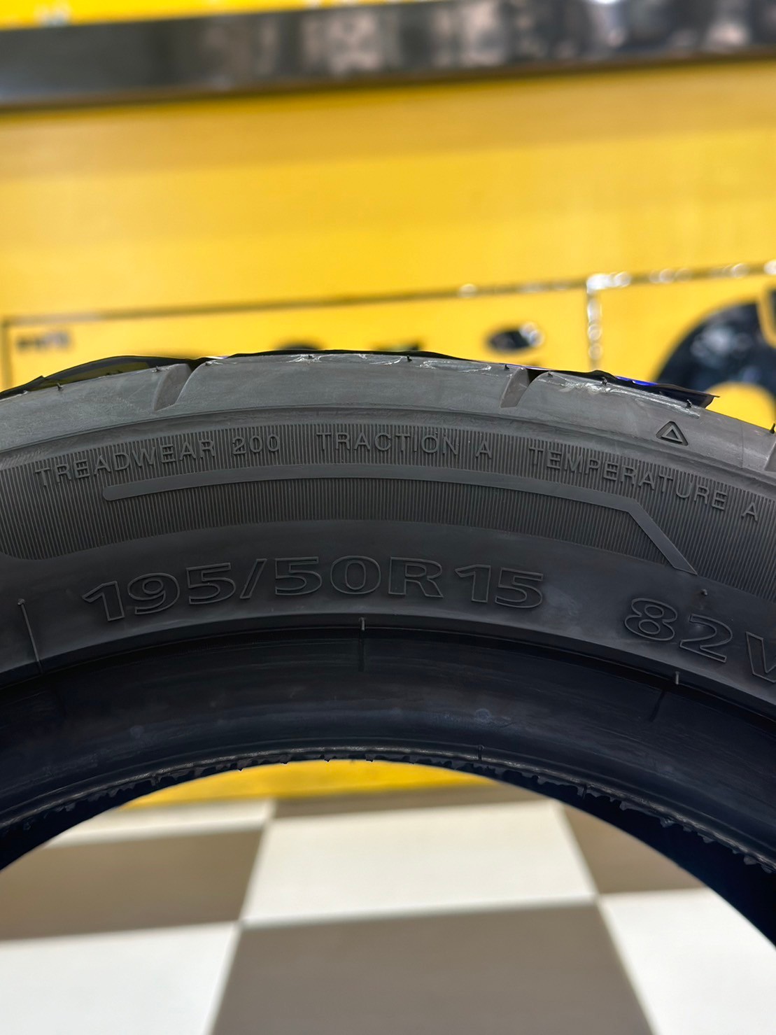 LANDSAIL RK007 195/50R15 ยางใหม่ ปี23 Treadwear320