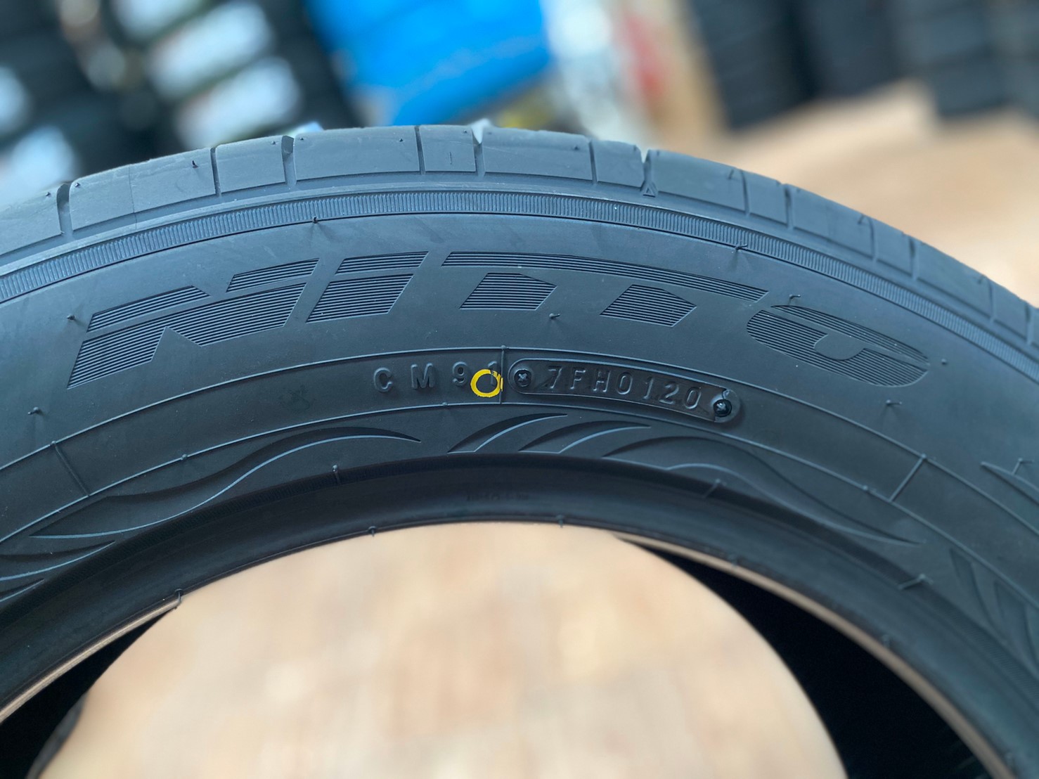 NITTO NT420SD 255/50R18 ยางลายซิ่ง สปอร์ต สมรรถนะสูง ยางใหม่ปี2020