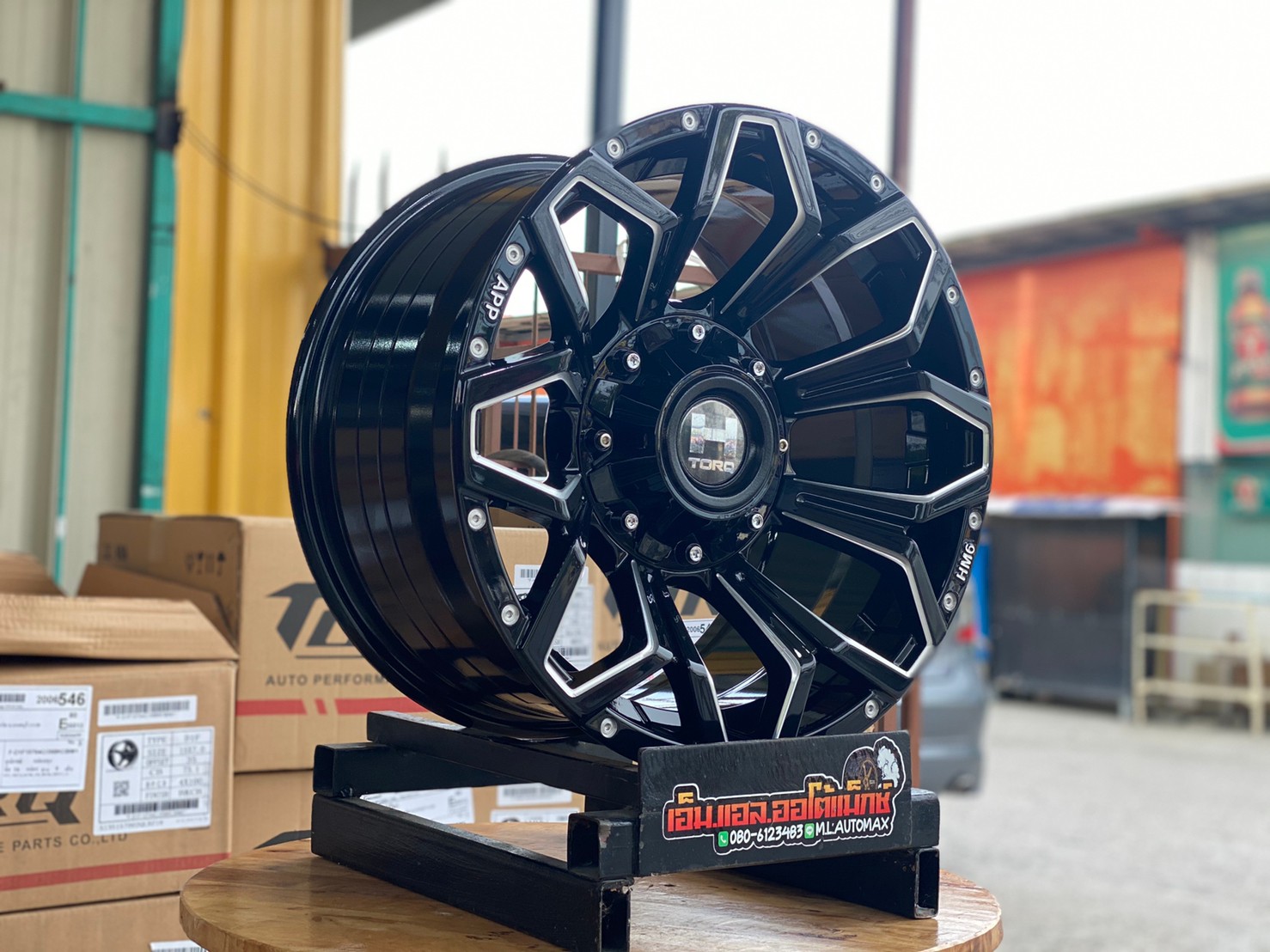 ล้อแม็กลายออฟโรดขอบ16 HAMMER HM8 6รู139 สีดำ กว้าง8.5 ออฟ0