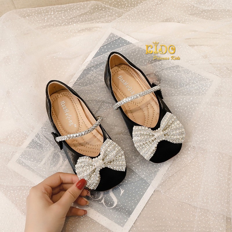 รองเท้าเด็กออกงาน(หน้าร้านอยู่รัชดา ลองได้)H051สีดำ เรียบคาดเพชร แต่งโบว์ติดเพชรและมุก สวยน่ารักหวานๆเลยคะ