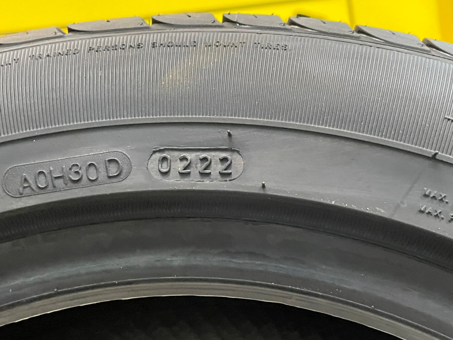 Deestone R702 195/55R15 ยางลายสปอร์ต ยางไทยคุณภาพดี ยางใหม่ปี2022