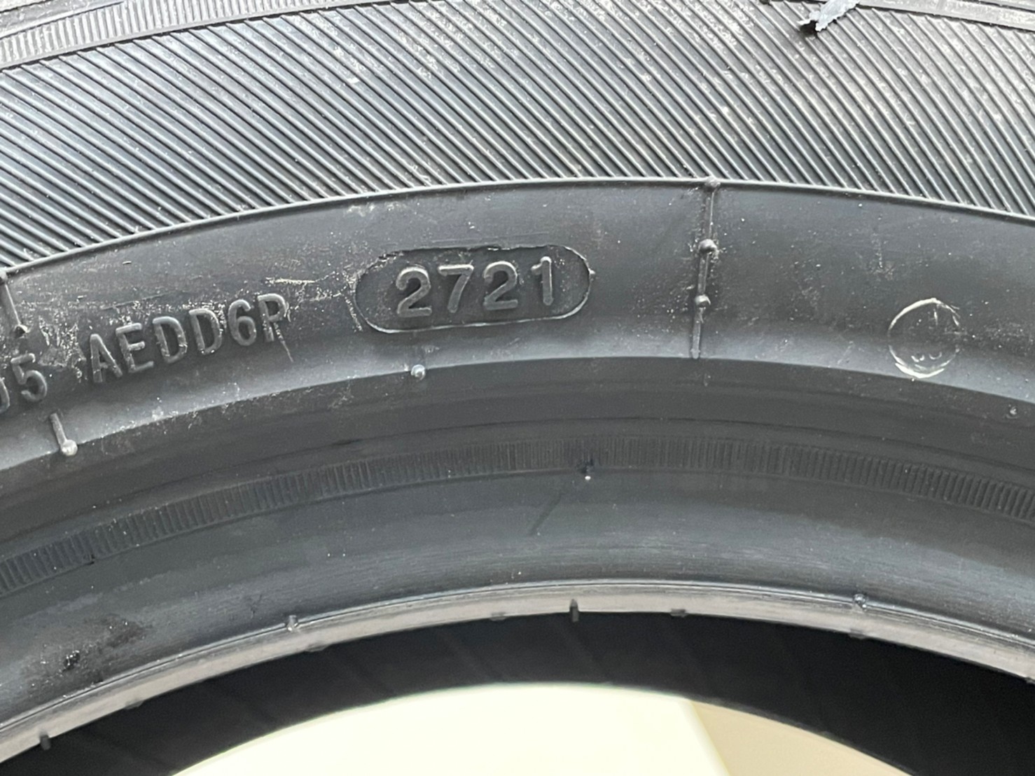 ยางสปอร์ตลายซิ่ง ยางKINTO V-36 ขนาด225/50R15 ยางใหม่ปี2021