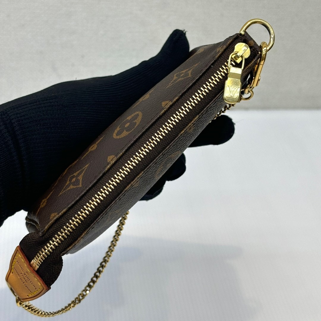 กระเป๋าLv mini pochette มือสอง