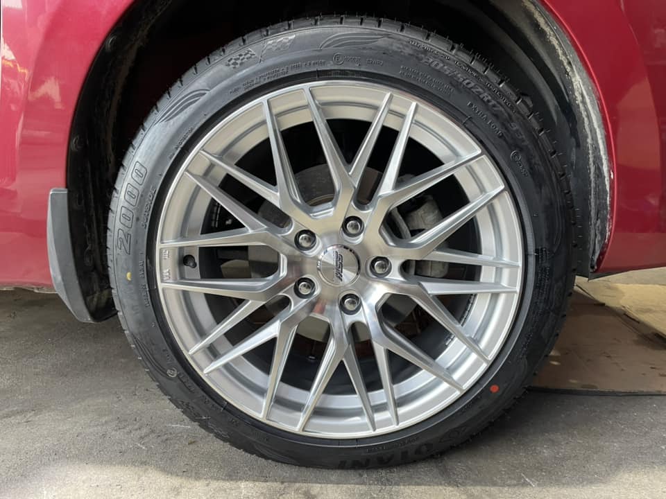 🚘 #SUZUKI_RETIGA🛞เปลี่ยนยาง #OTANI #KC2000 205/50R17 #ล้อSSW348 17X8 ET38 5X114.3 สีซิลเวอร์