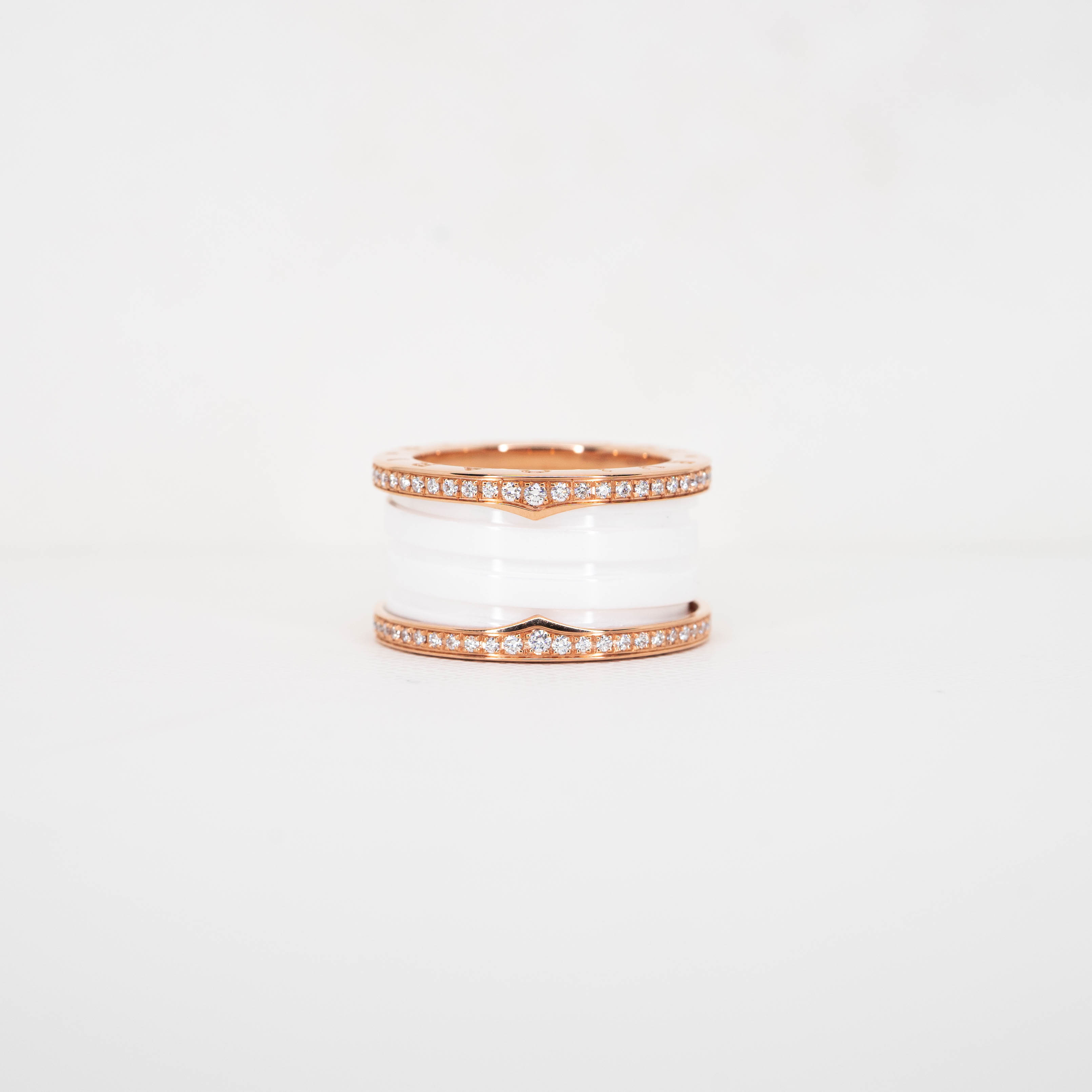 แหวน Bvlgari B.zero1 4band White Ceramic Spiral with Pavé Diamonds ทองชมพู18K ไซส์ 54# (Used) +การ์ด2021