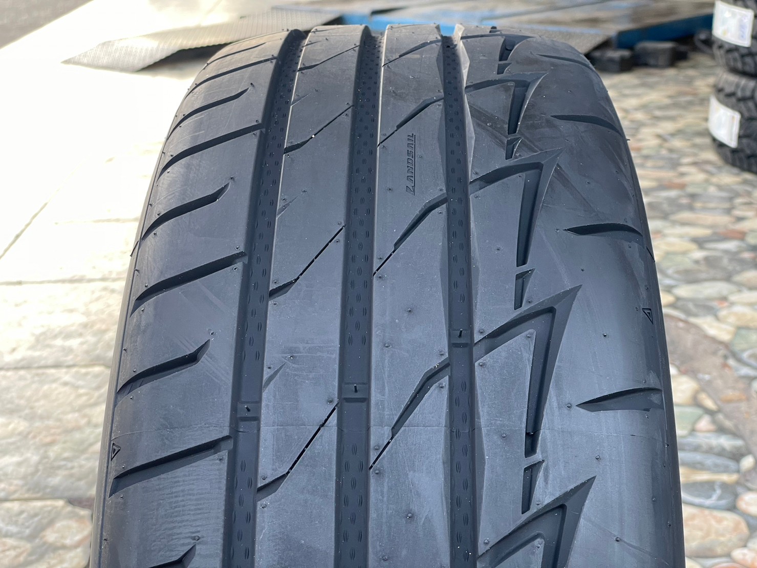 LANDSALL RS009 205/55R16 ยางใหม่ปี2023