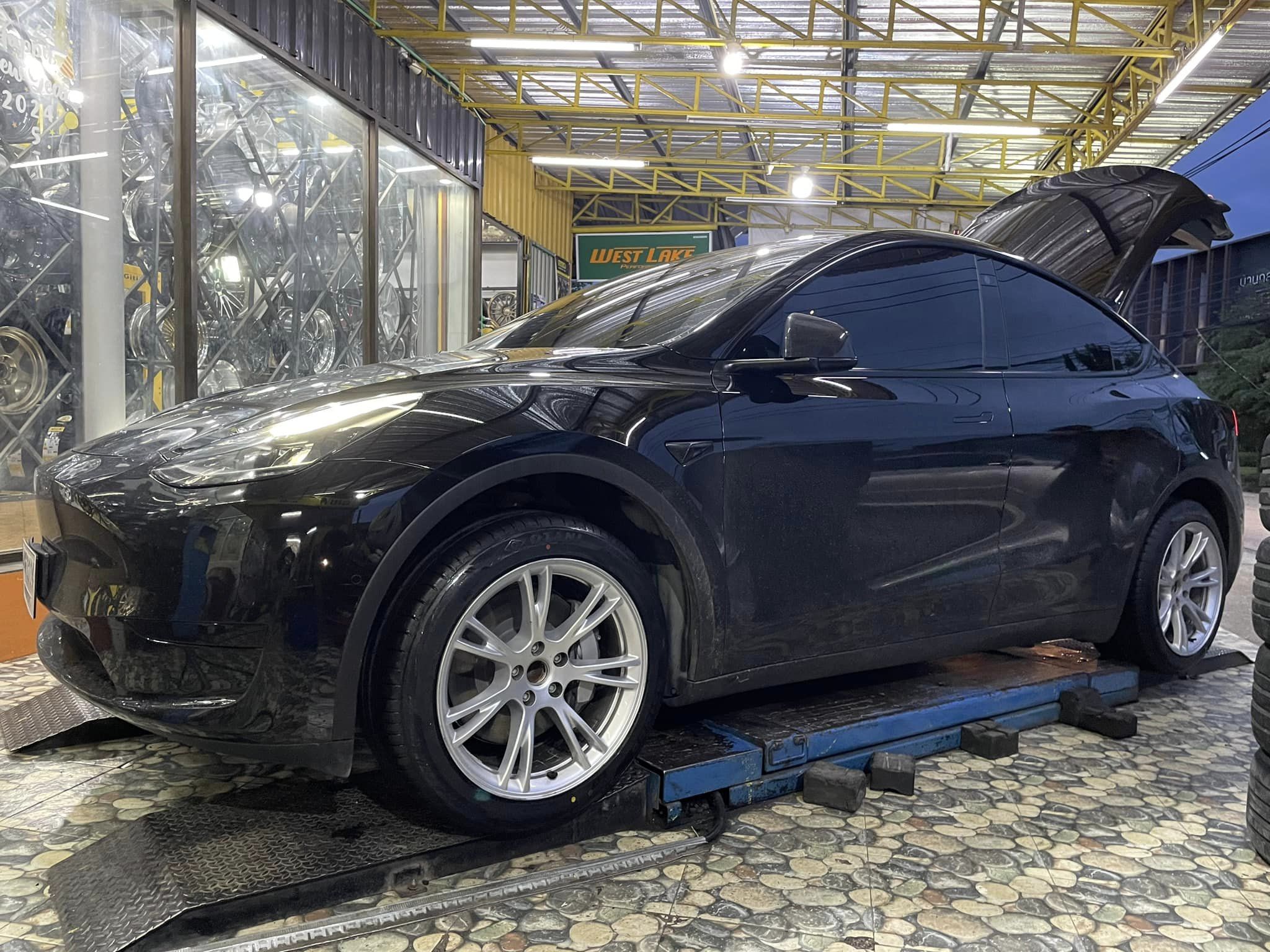 TESLA_MODEL Y❤️ #ยางเทคโนโลยีฟองน้ำ สำหรับรถEVเพิ่มความนุ่มเงียบมากยิ่งขึ้น #OTANI #KN1000 255/45R19