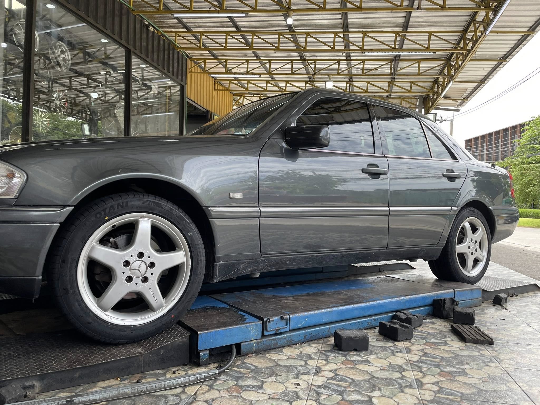 BENZ_C220 เปลี่ยนยาง 🛞🐘#OTANI_KC2000_215/50R17