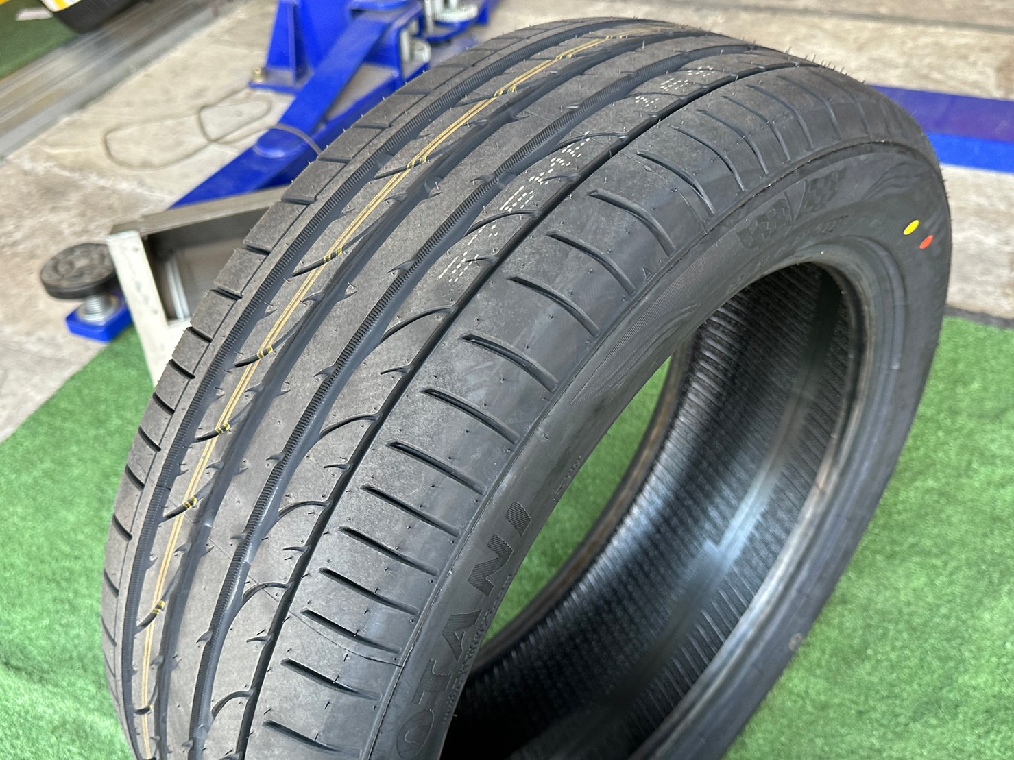 OTANI KC2000 225/50R18 ยางใหม่ปี2023ราคาพิเศษพร้อมติดตั้งฟรี สามารถสอบถามเพิ่มเติมได้ค่ะ