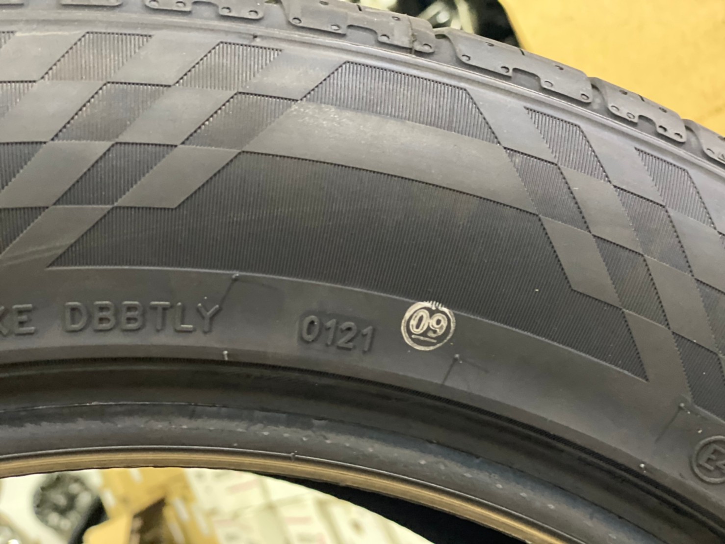 ROADX 265/50R20 ยางรถยนต์ขอบ20 รุ่น RXMOTION U11 ยางรถยนต์คุณภาพดี