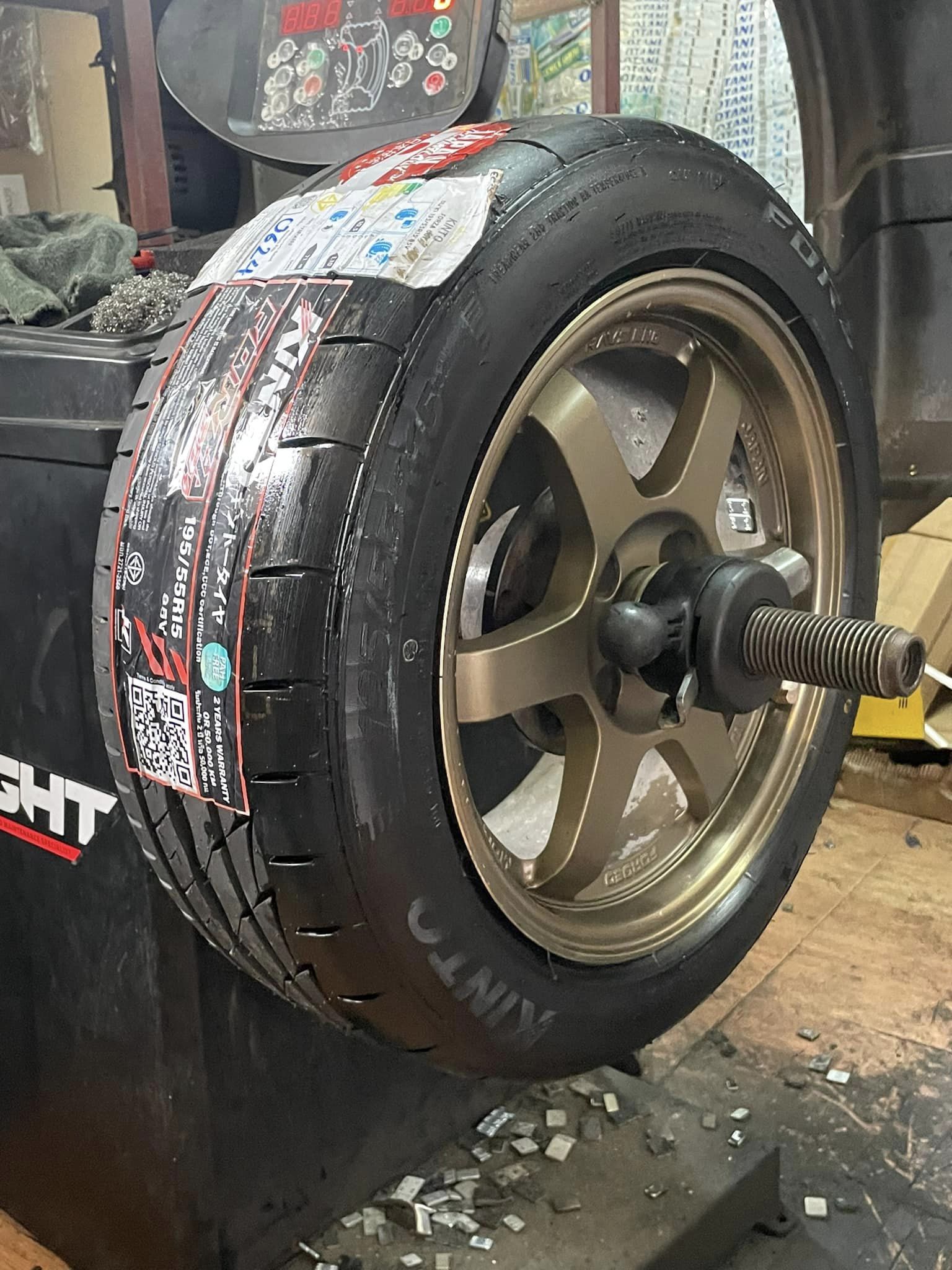 #SUZUKI_SWIFT เปลี่ยนยาง #KINTO_FORZA001_195/55R15 ยางคุณภาพดีนุ่มเงียบ