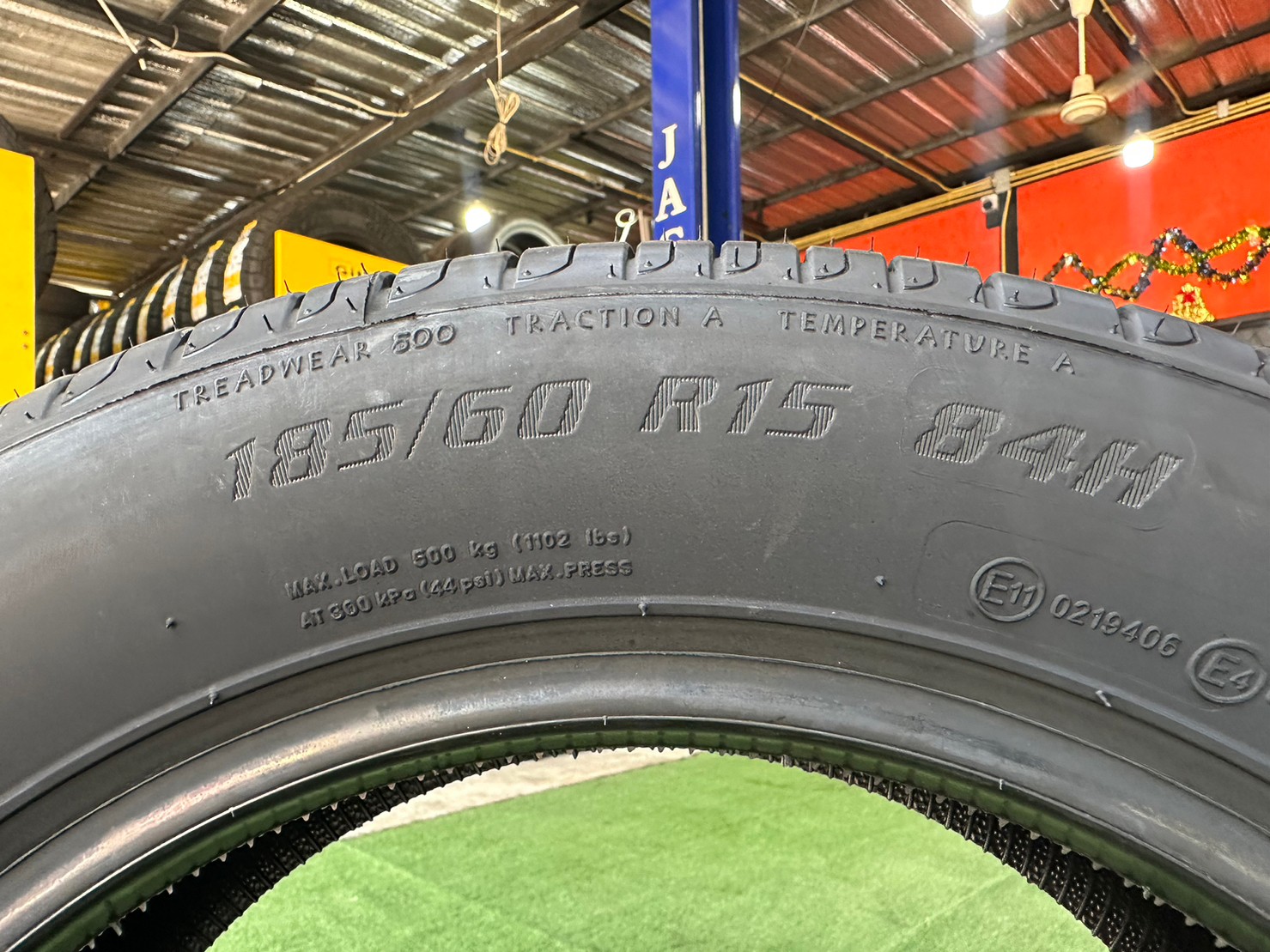OTANI EK1000 185/60R15 ยางใหม่ปี2023 ราคาพิเศษพร้อมติดตั้งฟรี สามารถสอบถามเพิ่มเติมได้ค่ะ