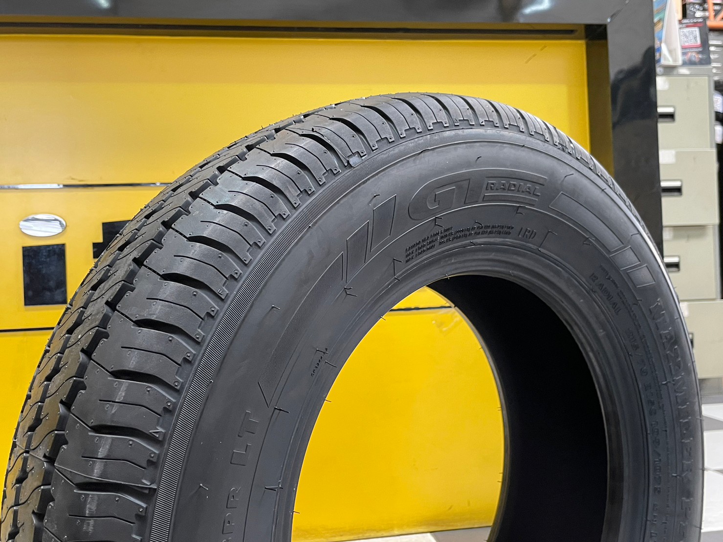 GT RADIAL ยางรถยนต์ รุ่น MAXMILER PRO 215/70R15 ยางใหม่ปี2023