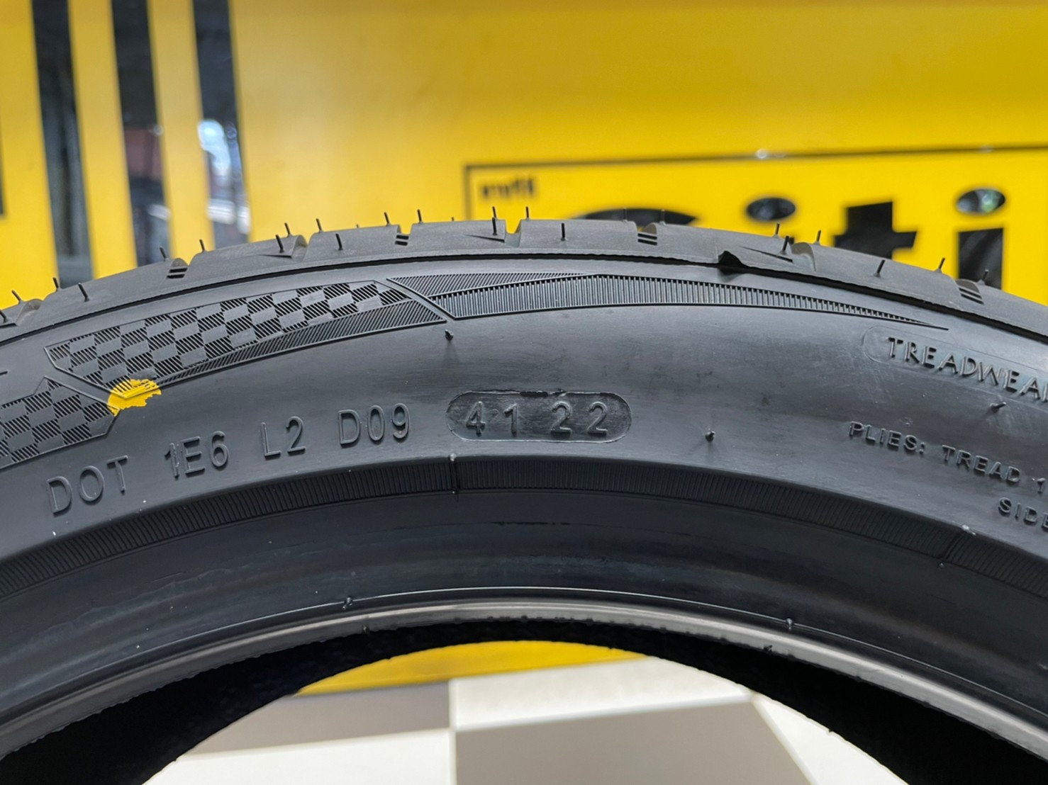 OTANI KC1000 215/45R17 ยางใหม่ปี2023