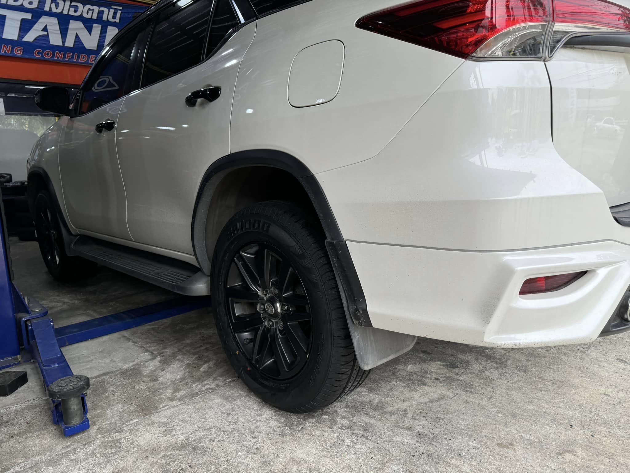 🚘 #TOYOTA_FORTUNER #มั่นใจใช้ยางโอตานิ เปลี่ยนยาง 🛞 ￼#OTANI #SA1000 265/60R18