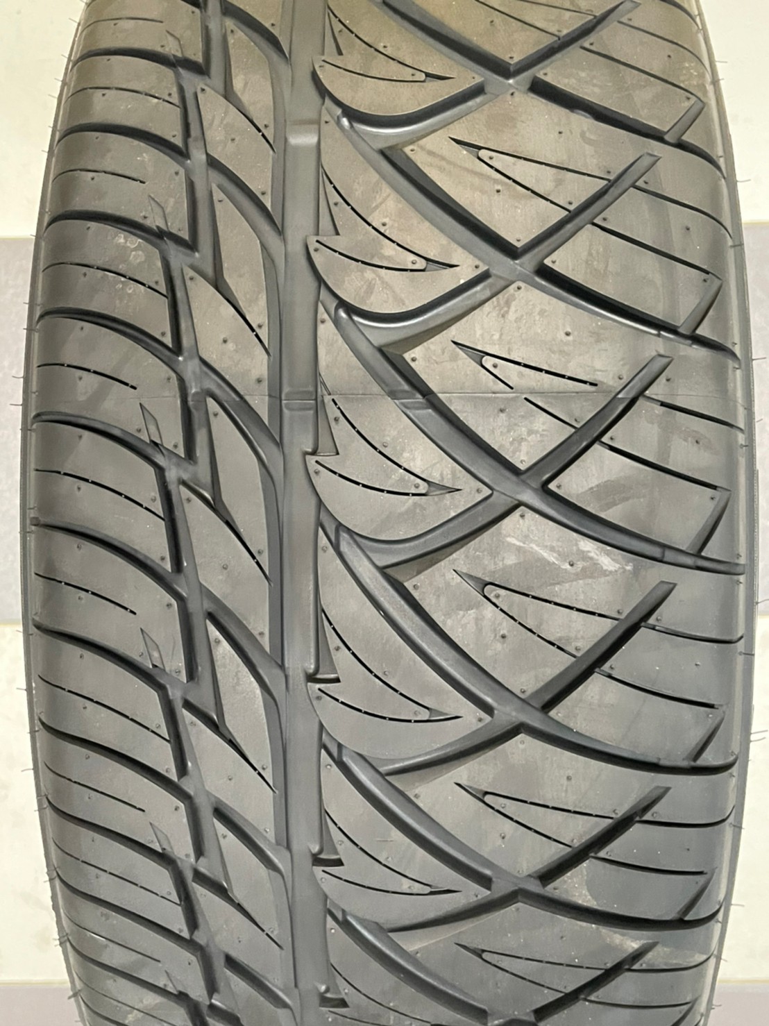 NITTO NT420SD 265/50R20 ยางลายซิ่ง สปอร์ต สมรรถนะสูง ยางใหม่ปี2022