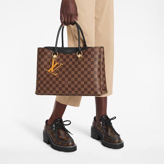 กระเป๋า Louis Vuitton Riverside Tote Microchip Fullset ไทย