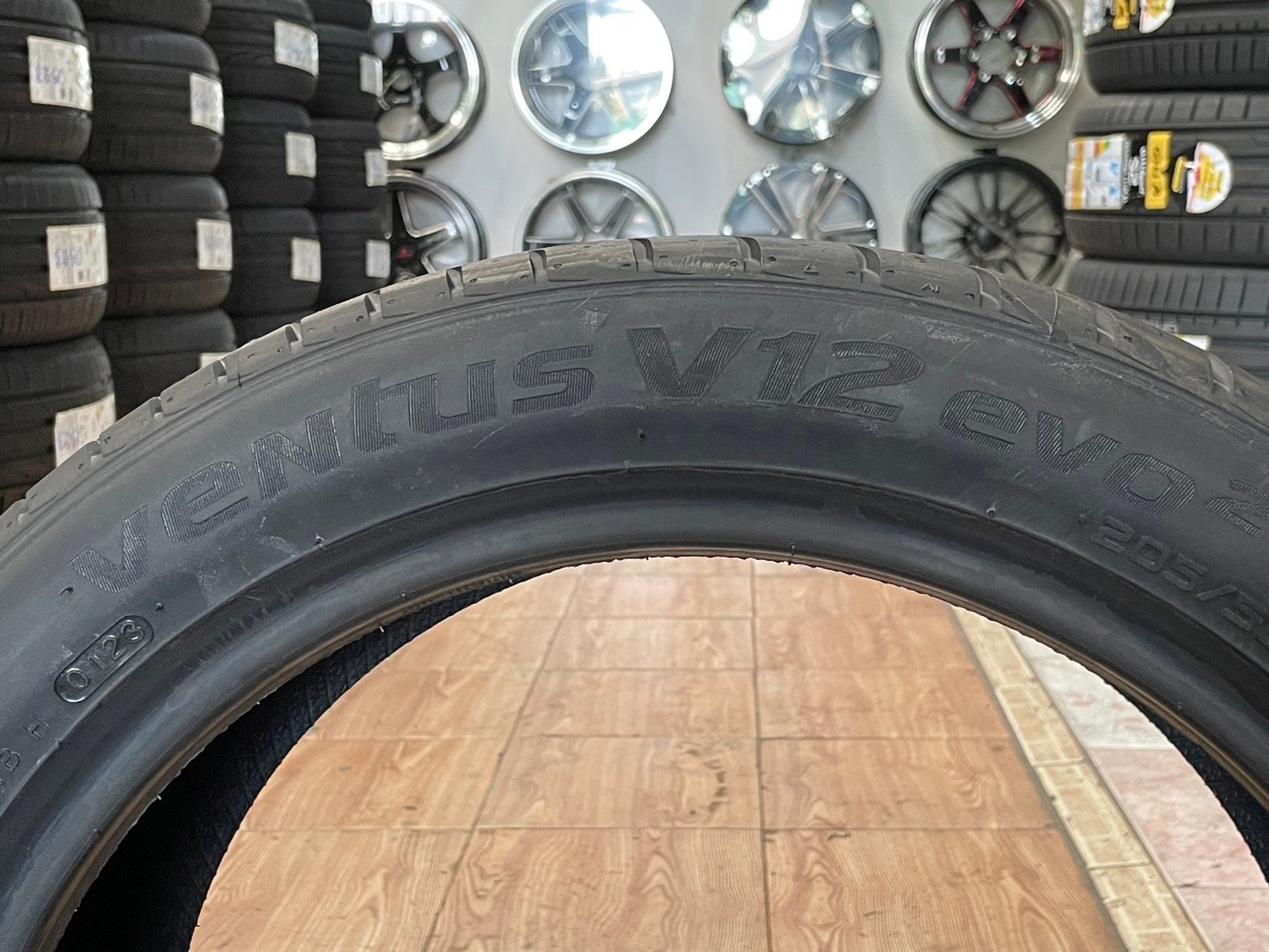 ยางใหม่ ฮันคุ๊ก HANKOOK VENTUS V12 EVO2 205/50R17 ยางใหม่ปี2023