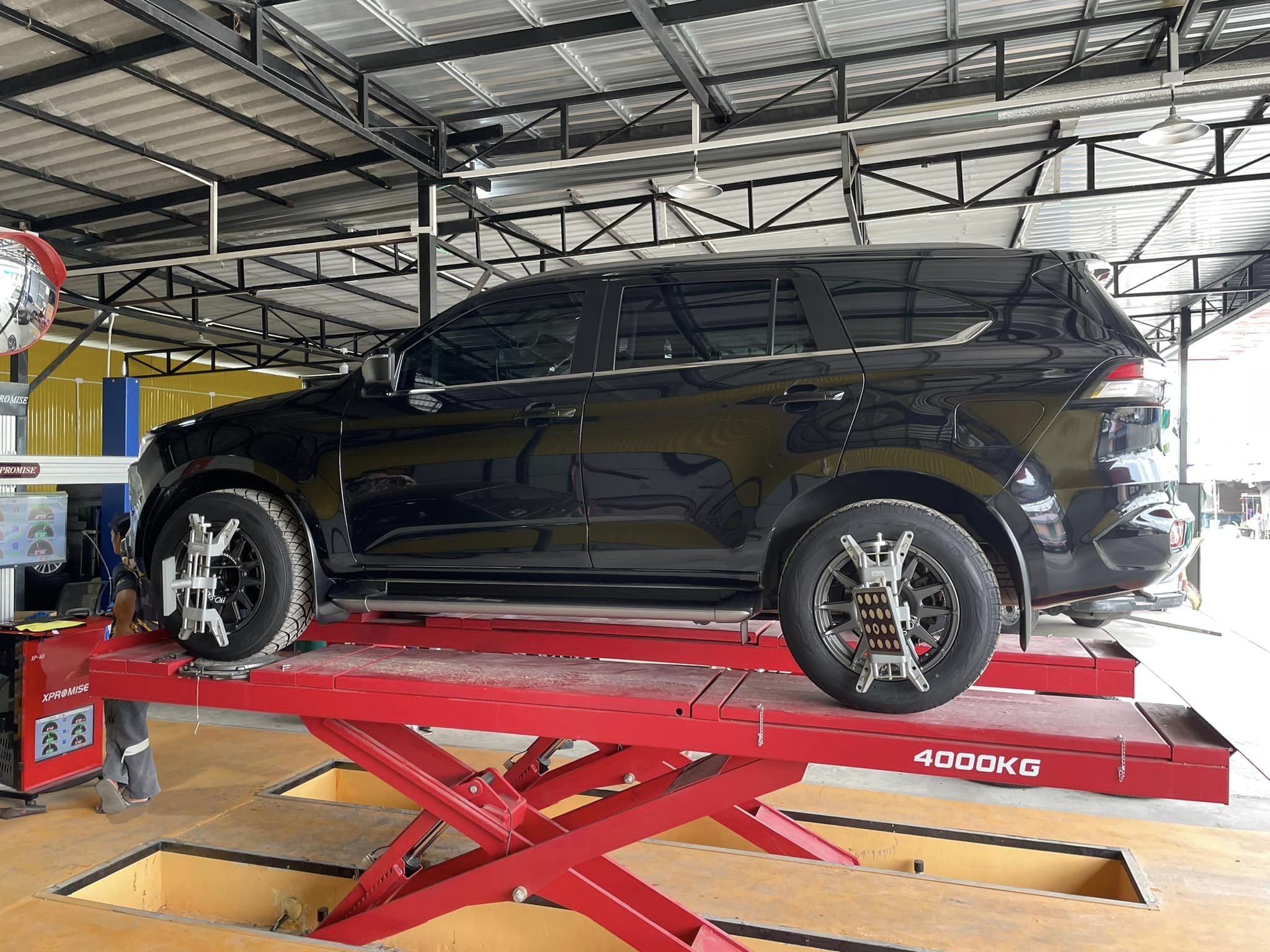 #ISUZU_MU-X เปลี่ยนยาง #NITTO_NT420S SD 265/60R18 #บริการตั้งศูนย์