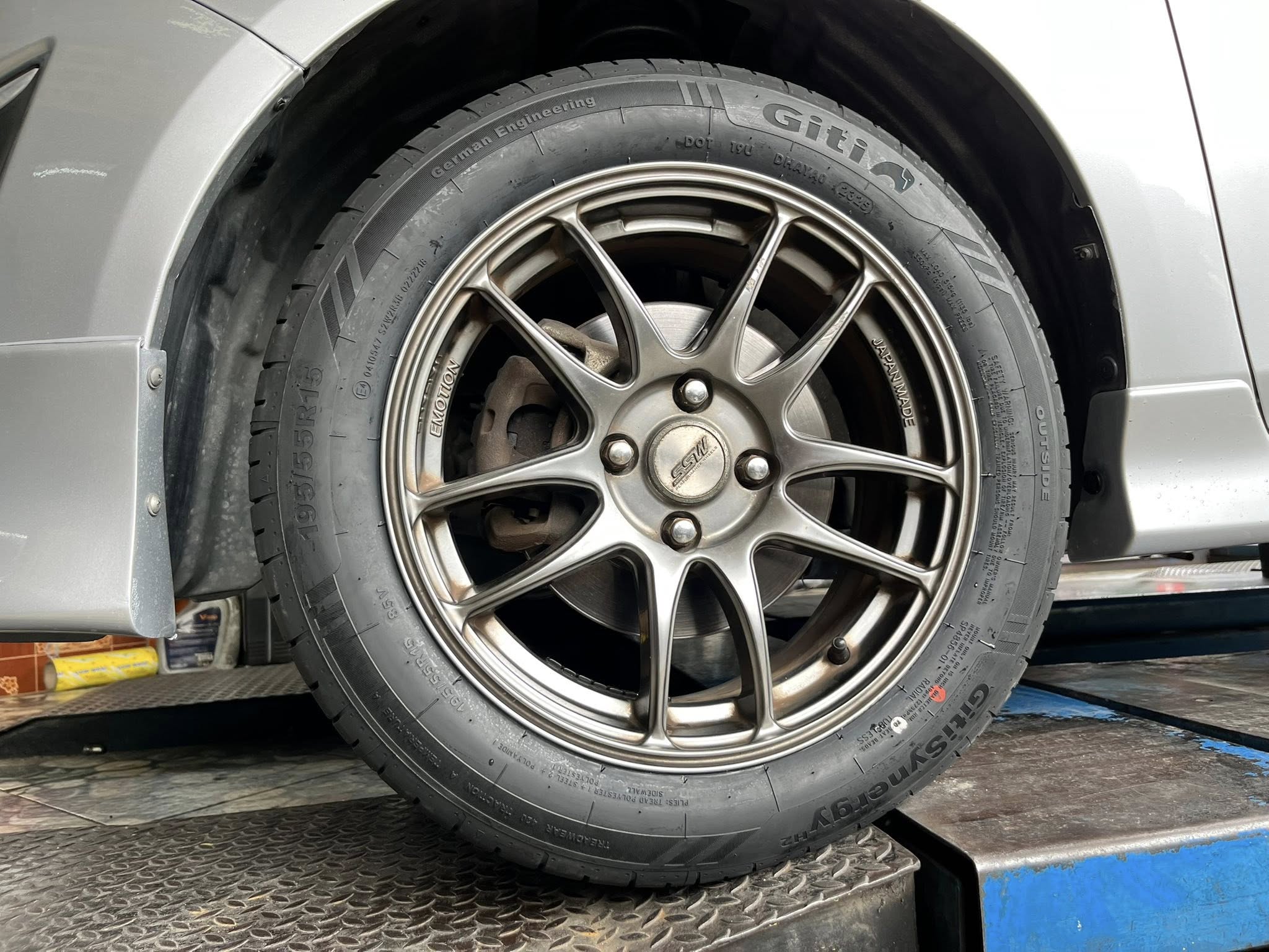 MAZDA2🚘เปลี่ยนยาง 🛞🐘#GITI #SynergyH2 195/55R15