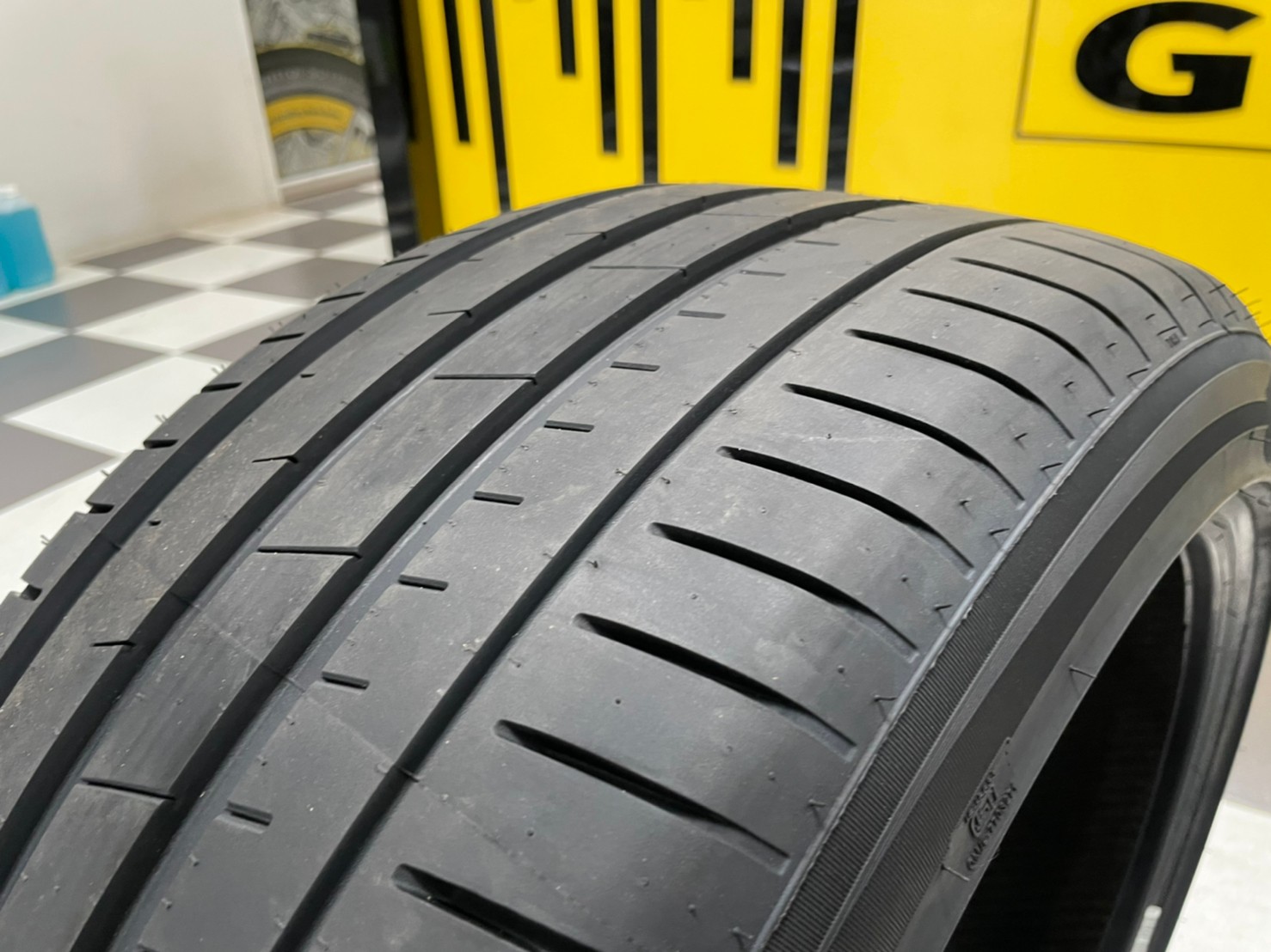 245/40R19 Apollo Aspire4G ยางสมรรถนะสูงคุณภาพดี ยางปี2021