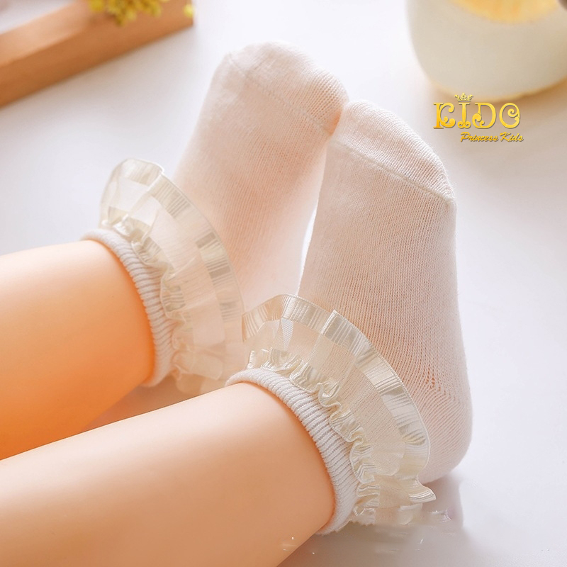 ถุงเท้าเด็ก(มีหน้าร้านอยู่รัชดา)S108สีขาว ข้อเท้าระบายปลายผ้าเงา สวยน่ารัก