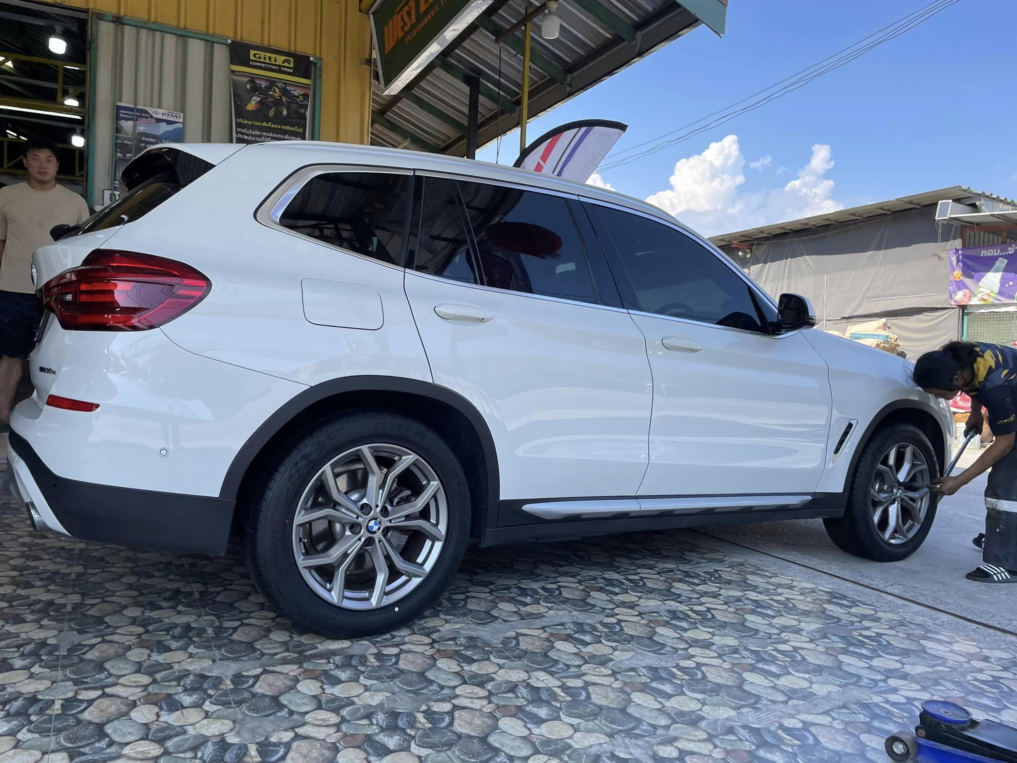 🙏ขอบพระคุณลูกค้ามากๆค่ะไว้วางใจใช้บริการเอ็มแอลออโต้แม็กซ์ 🚘 #BMW_X3 🛞GitiControl P80 235/55R19