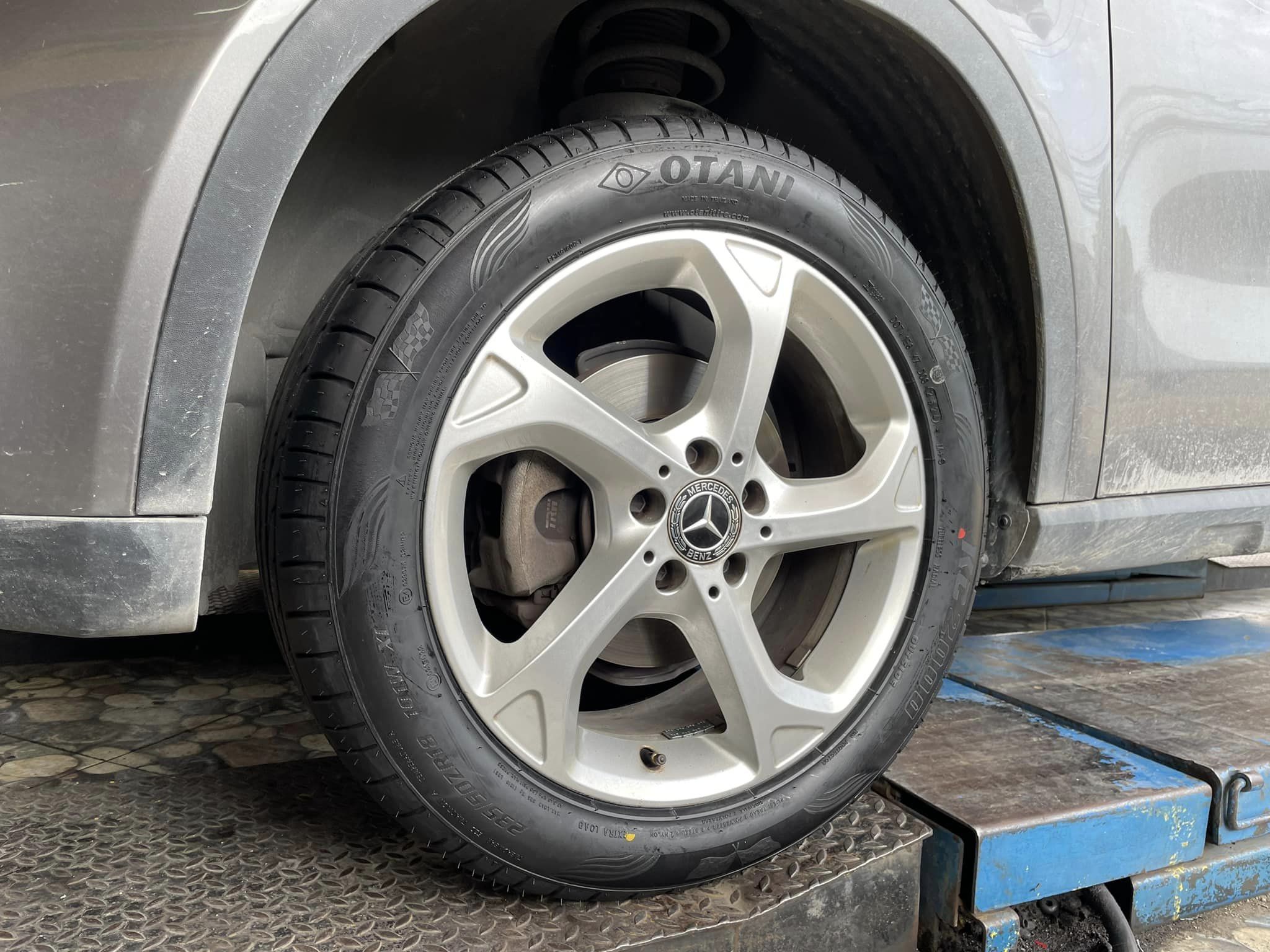 🚘 #BENZ_GLA200 เปลี่ยนยาง #OTANI #KC2000 235/50R18