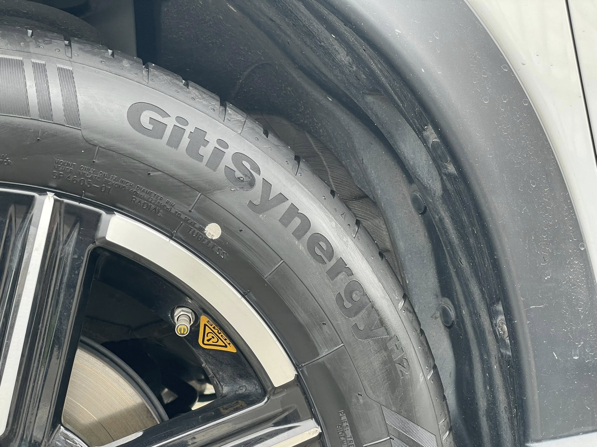 HONDA_HRV🚘❤️💫 🛞🐘#GITI_SynergyH2_215/60R17