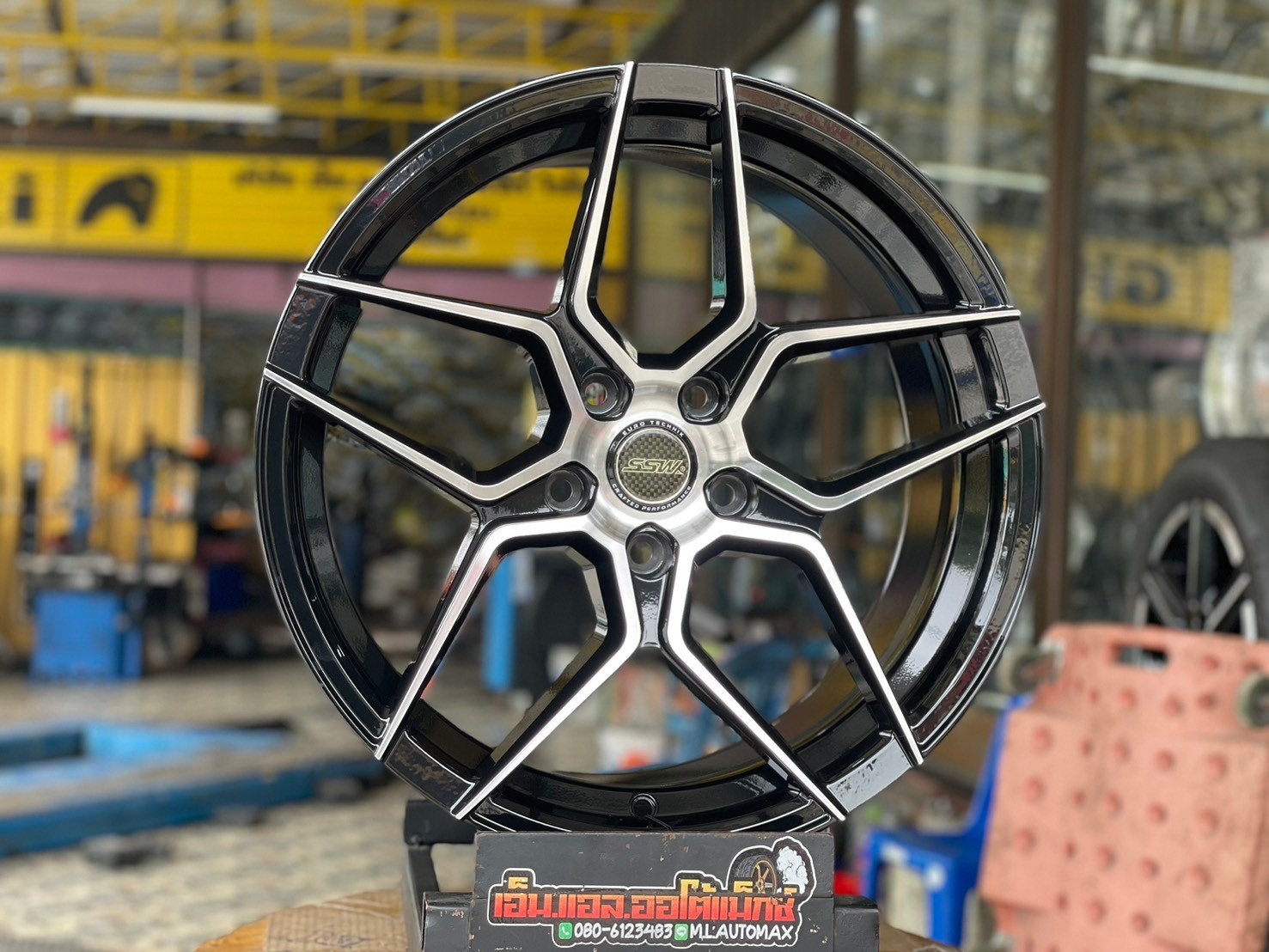 #ล้อแม็กซ์ขอบ18 #SSW366 หล่อ เท่ สไตล์VIP 18x9 ET40 5x114.3 สีดำขอบขาวเงา