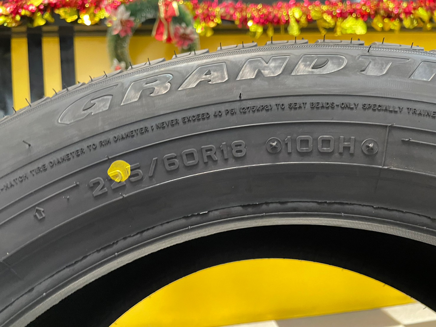 ยางใหม่ DUNLOP GRANDTREK PT3 225/60R18 ยางใหม่ปี2023