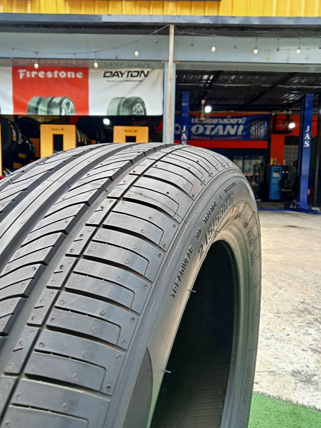 ยางใหม่ปีเก่า #GITI_ComfortF22 215/55R17 ยางปี22 (มี1เส้น)
