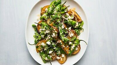 พริกชิชิโตะ (Shishito Chilli) / 10 เม็ด (Australia)*