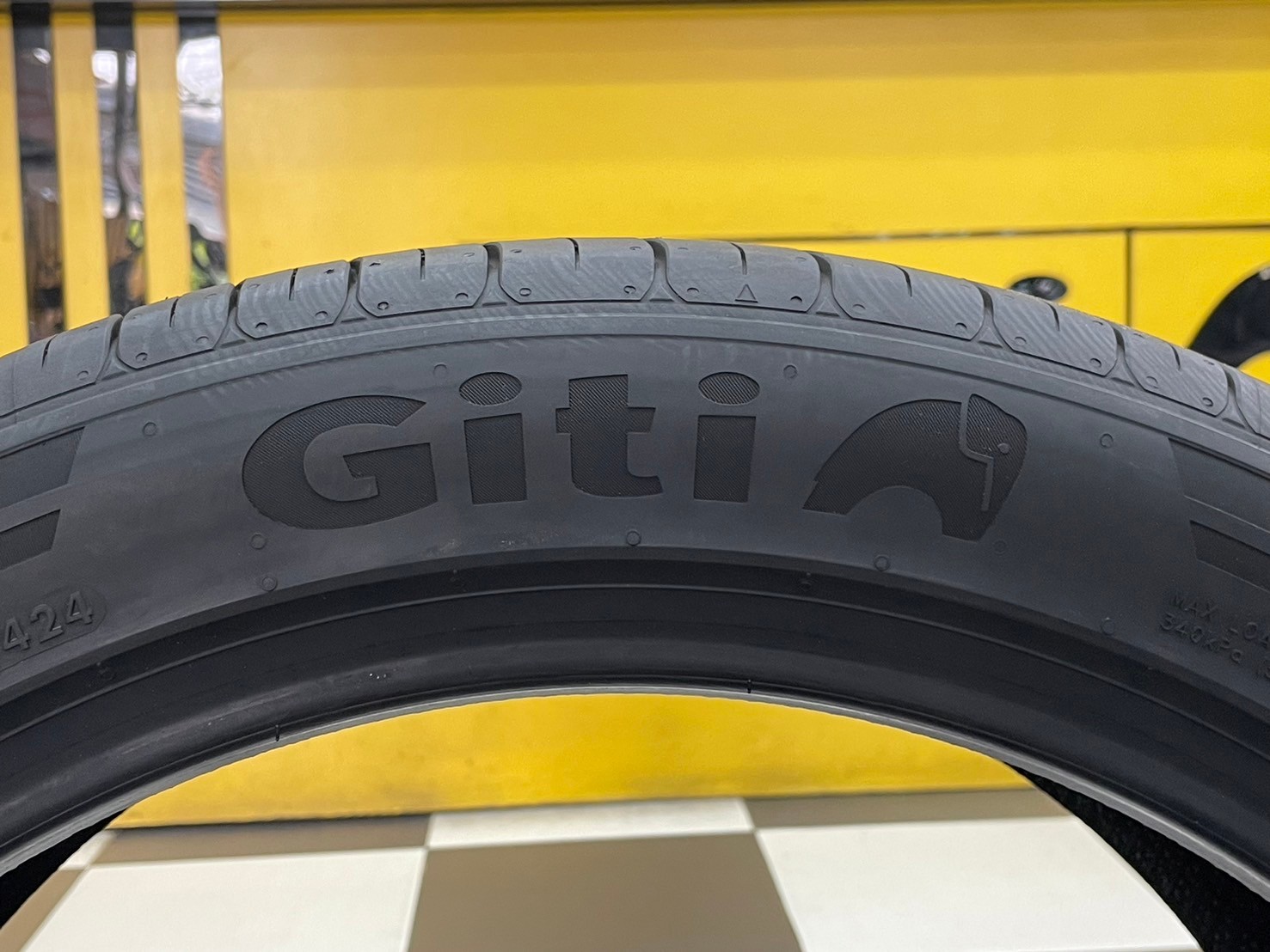 ยางใหม่ GITI Control P10 235/45R19 ยางใหม่ปี2024