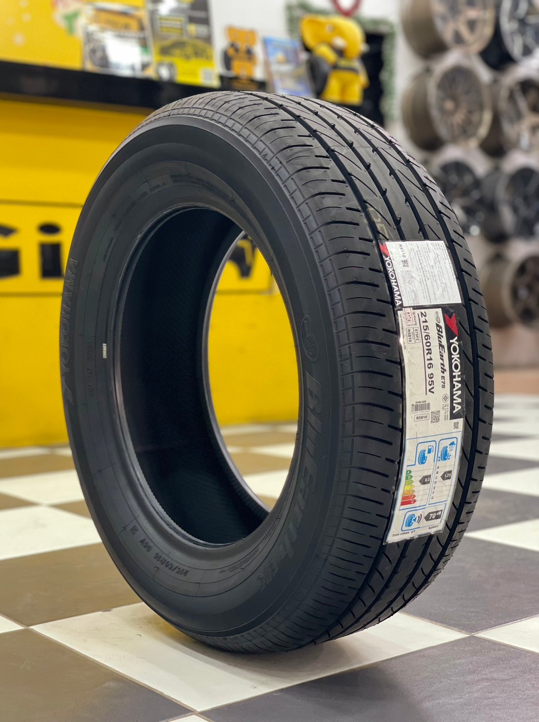 ยางใหม่YOKOHAMA BluEarth E75 215/60 R16 ยางใหม่ปี2024