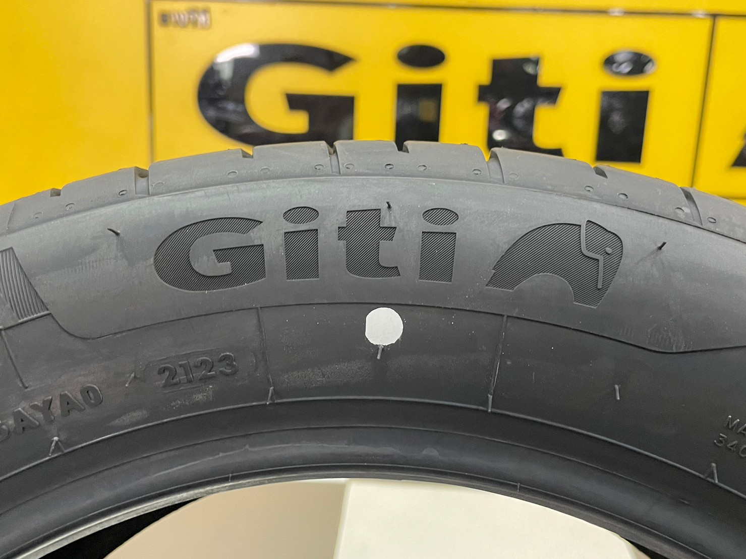 Giti Synergy H2 195/55R16 ยางใหม่ปี2023