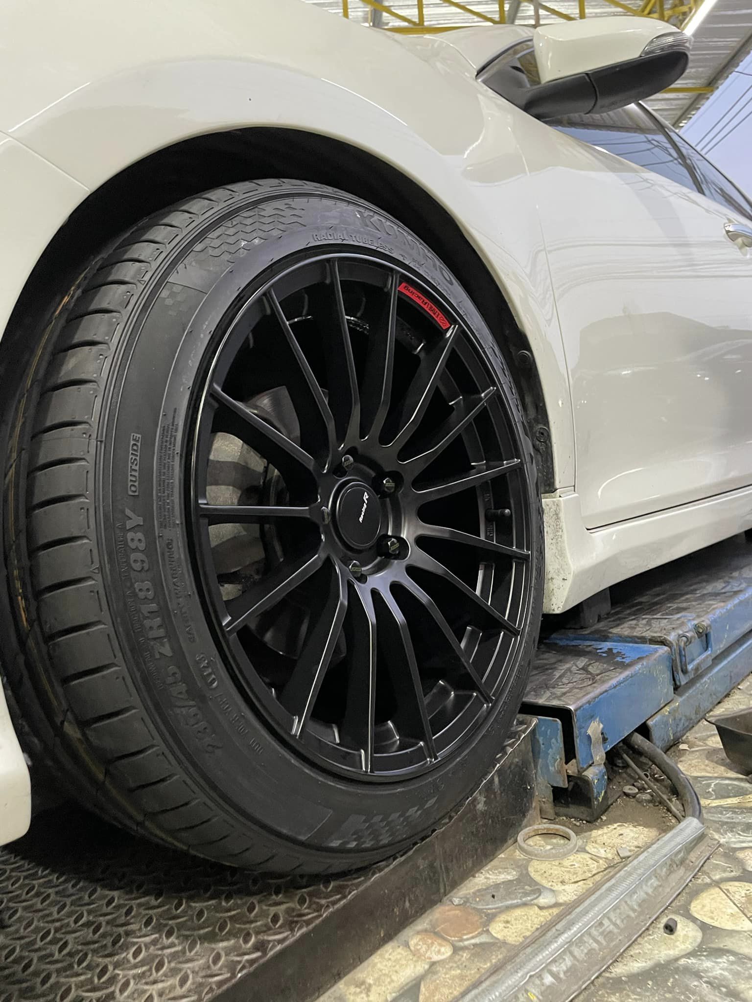 #TOYOTA_CAMRY🚘 🛞 #ล้อแม็กซ์ขอบ18 #RS005RR🛞 🛞 18x9 5x114.3 ET35 🛞 #KUMHO_PS71 235/45R18