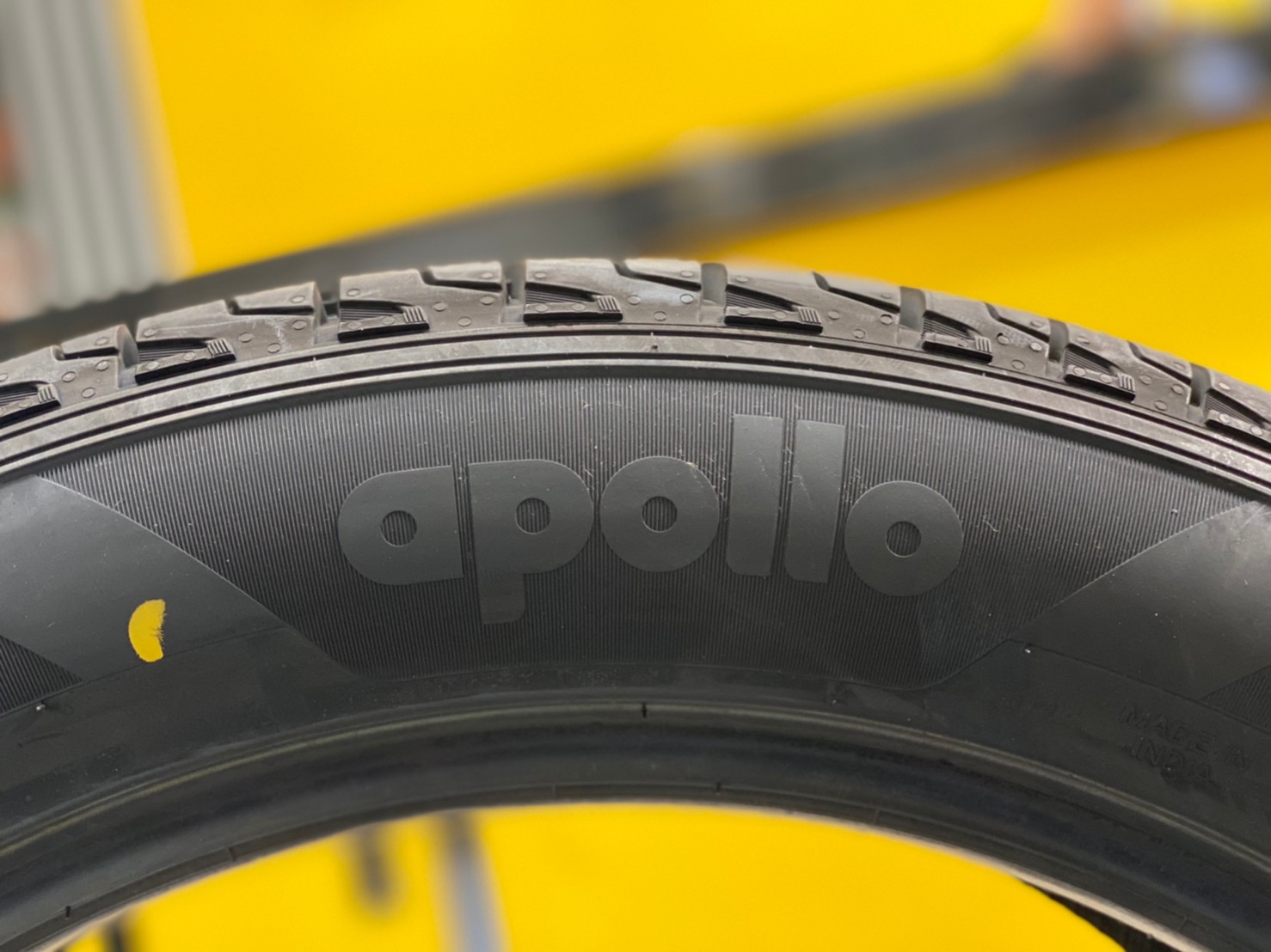 ยางใหม่ ApolloApterra HT2 225/55R19 ยางใหม่ปี2021