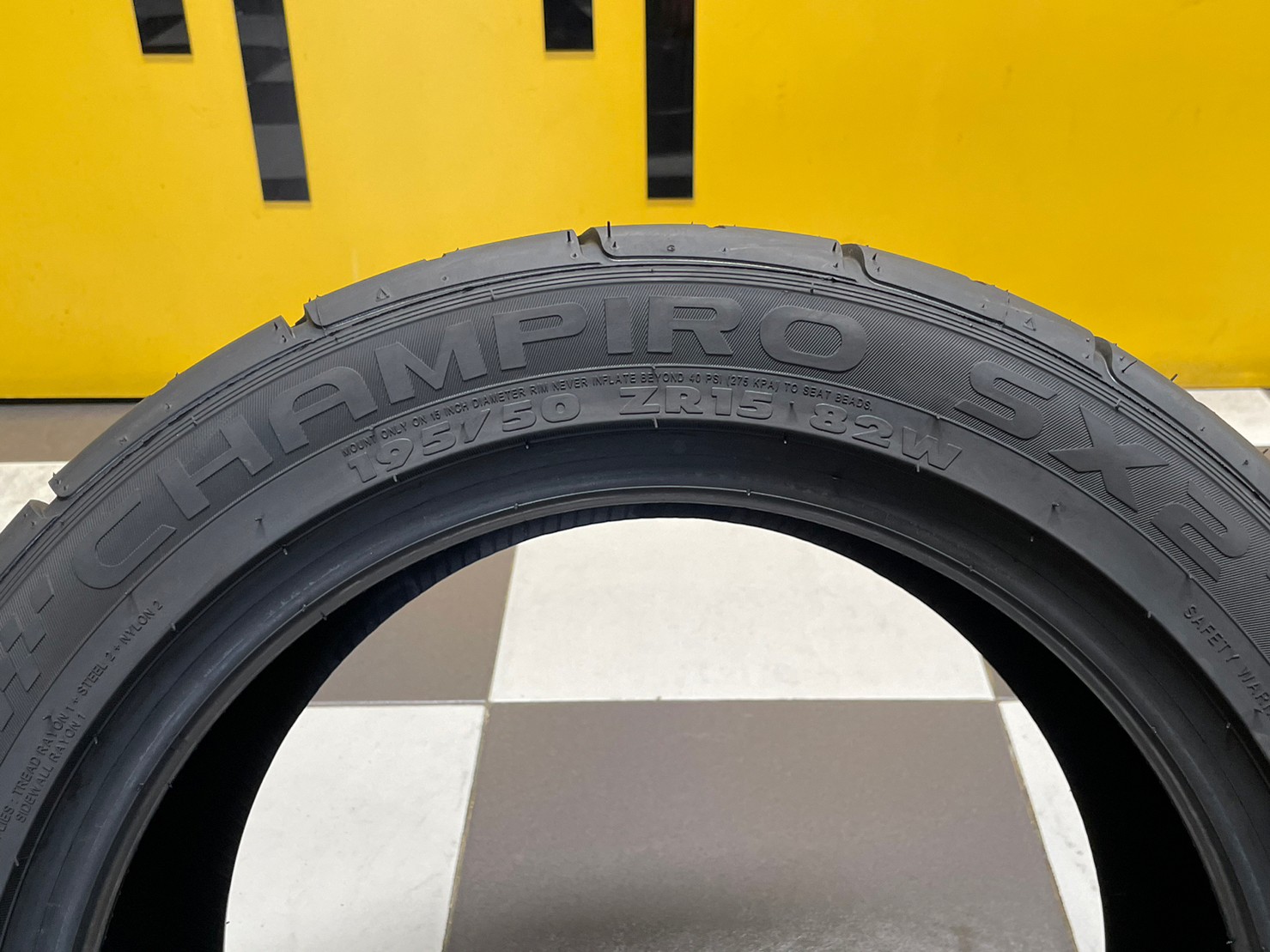 GT RADIAL CHAMPIRO SX2 195/50R15 เทรดแวร์ 180 ยางใหม่ปี2023 (4เส้น) แถมฟรีลำโพงบลูทูธ JBL แท้