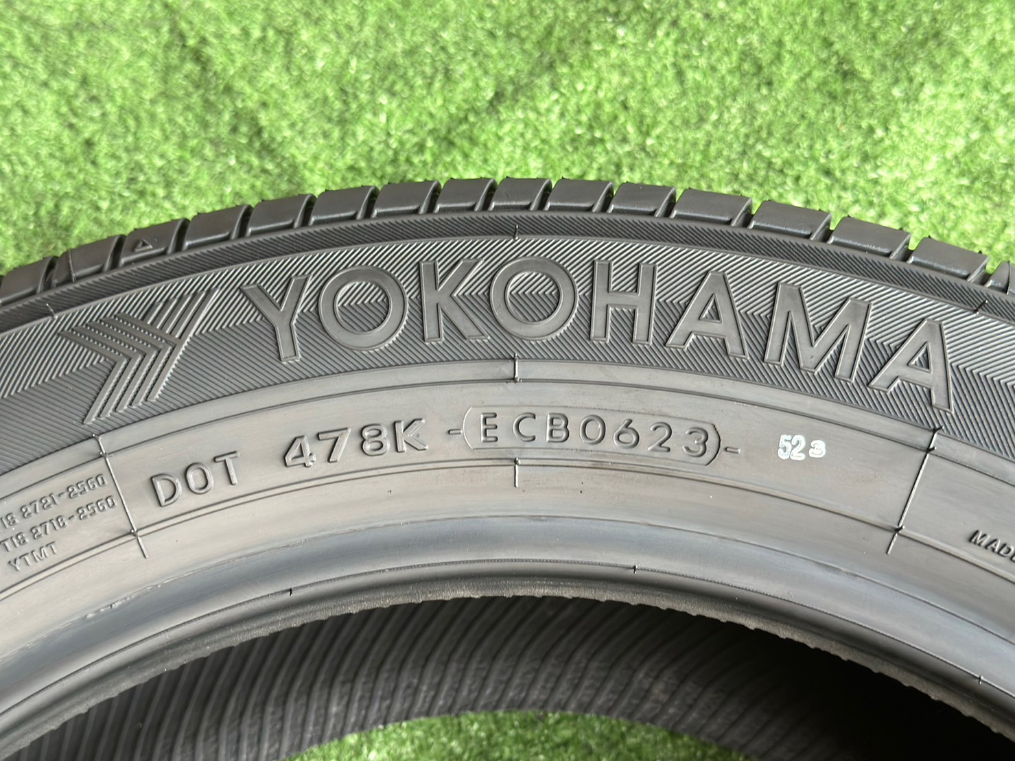 ยางใหม่YOKOHAMA E70 205/55R16 ยางใหม่ปี2023 ยางคุณภาพดี นุ่มเงียบ