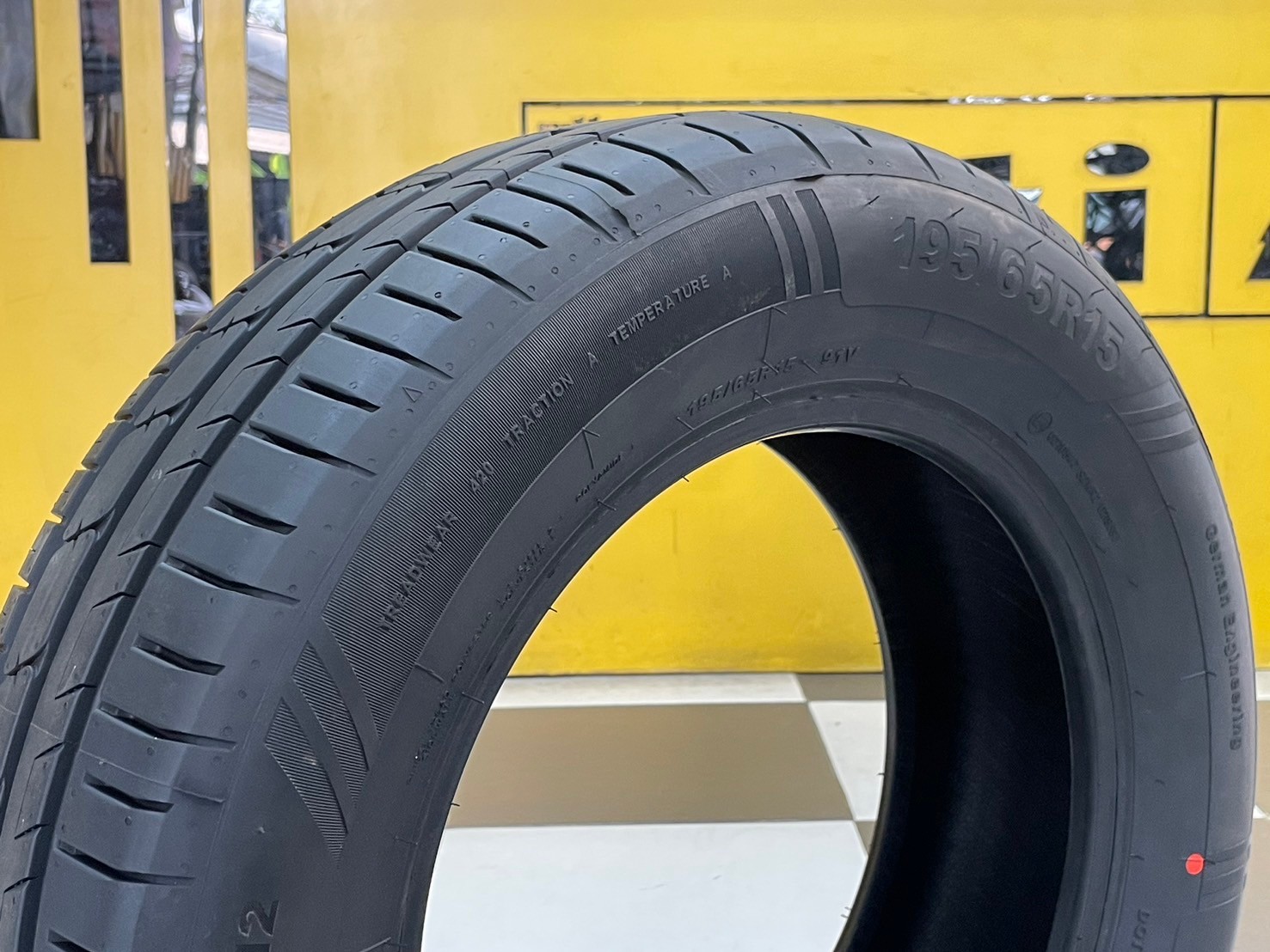 Giti Synergy H2 195/65R15 ยางใหม่ปี2024