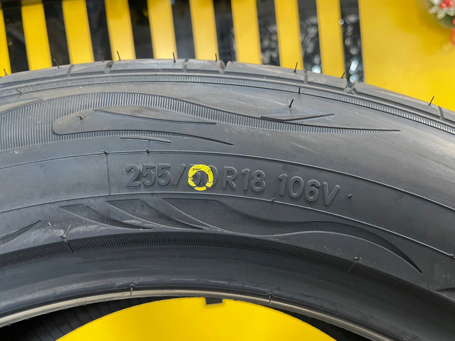 👉NITTO NT420SD 255/50R18ยางใหม่ปี2022🔥ราคาพิเศษ สินค้ามีจำนวนจำกัด