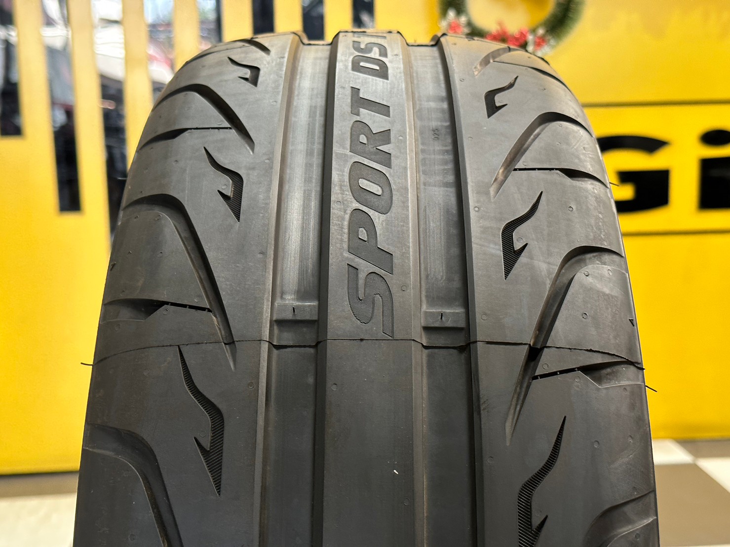 ยางใหม่ ยางซอฟ NAZZ Sport DS1 235/45R18 265/40R18 ยางใหม่ปี2023