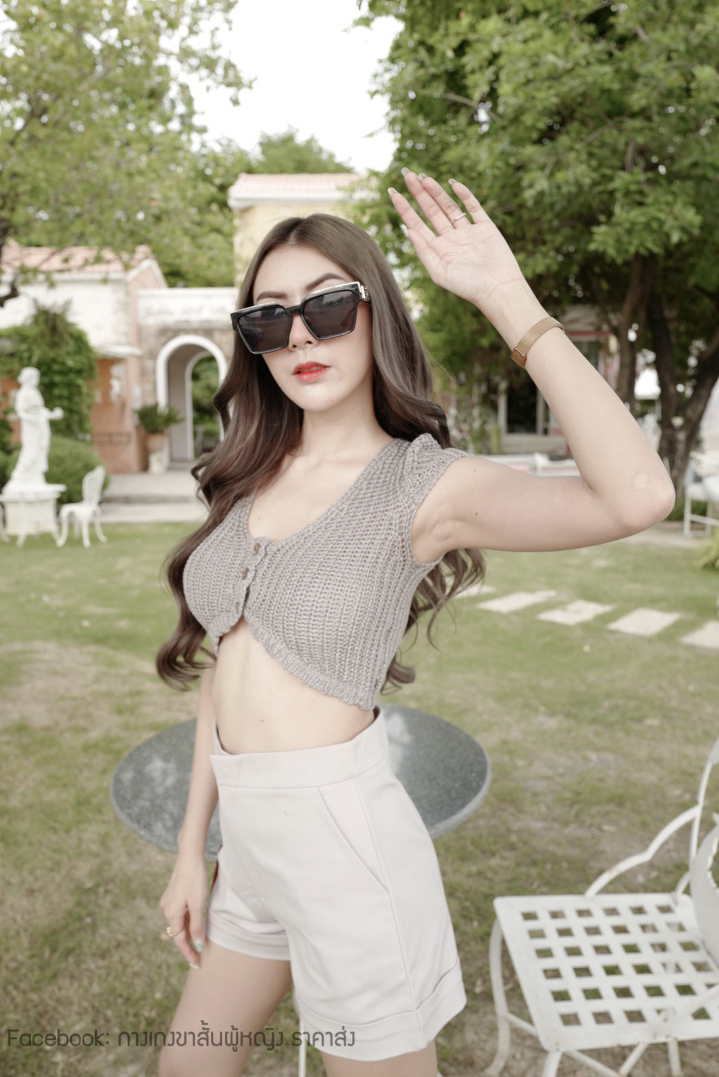 กางเกงขาสั้นเอวสูง ซิปหน้า ตะขอหน้า ปลายขาพับ ผ้าดับเบิ้ล สวยมาก เก็บพุงอย่างเนียน สาว ๆ ใส่แล้วทรงสวย น่ารัก