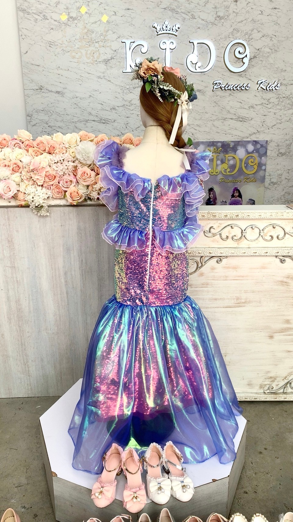 ชุดราตรีเด็ก(หน้าร้านอยู่รัชดา ลองได้ถ่ายรูปเองจากชุดจริง)W19027 สีฟ้า หางปลา ผ้าวิ้งเล่นไฟ เมอร์เมดสวยเก๋