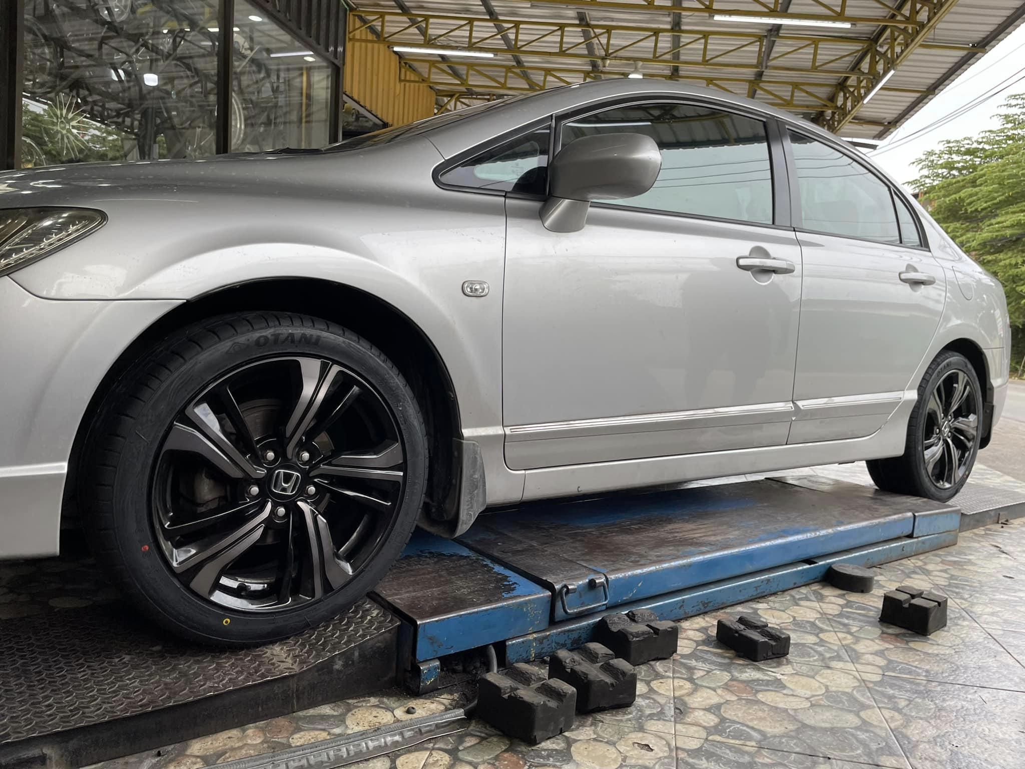 🚘 #HONDA_CIVIC❤️ #OTANI #KC2000 215/45R17