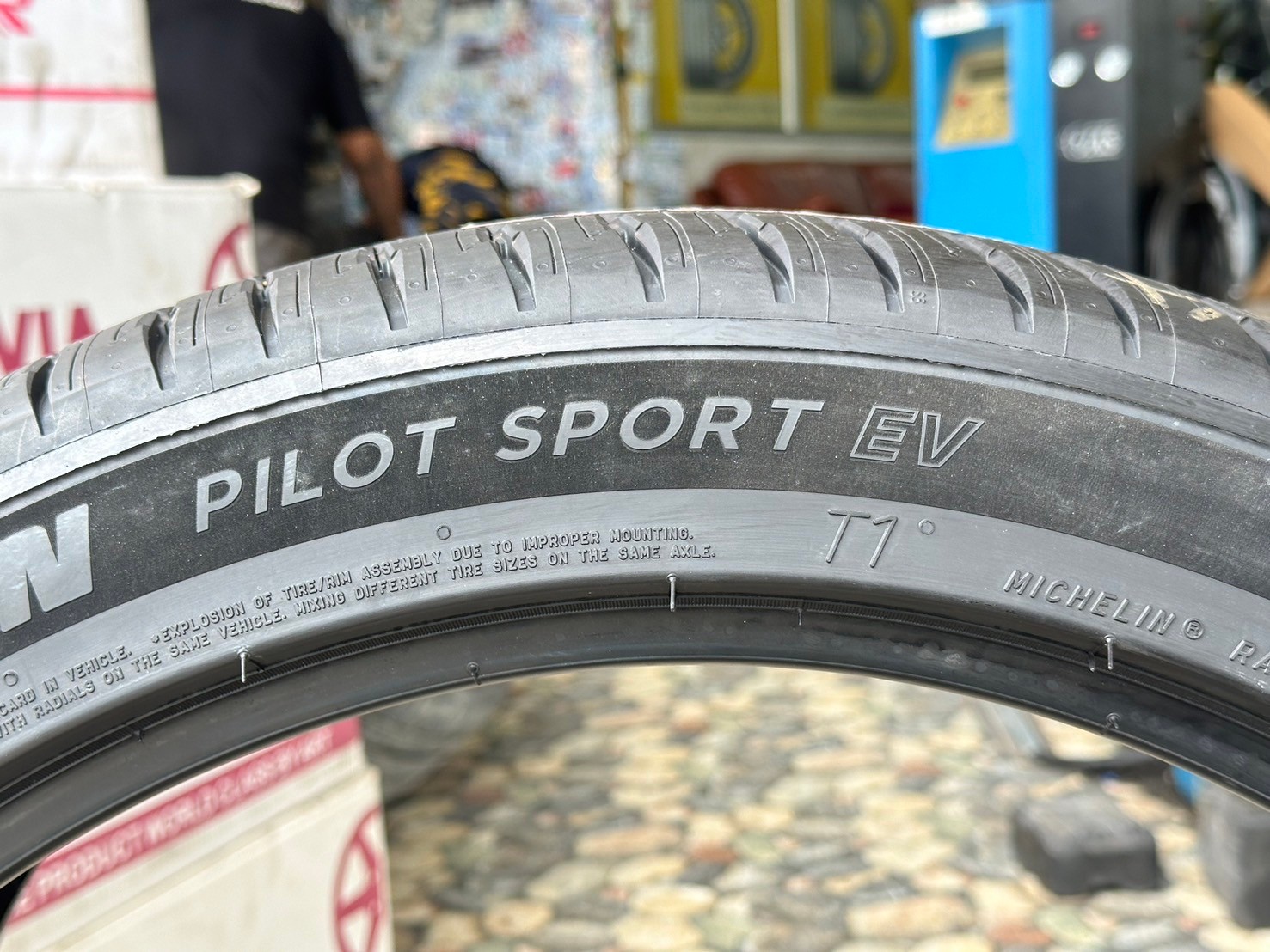 #ยางมิชลิน #MICHELIN PILOT SPORT EV 255/40R20 ยางใหม่ปี2024
